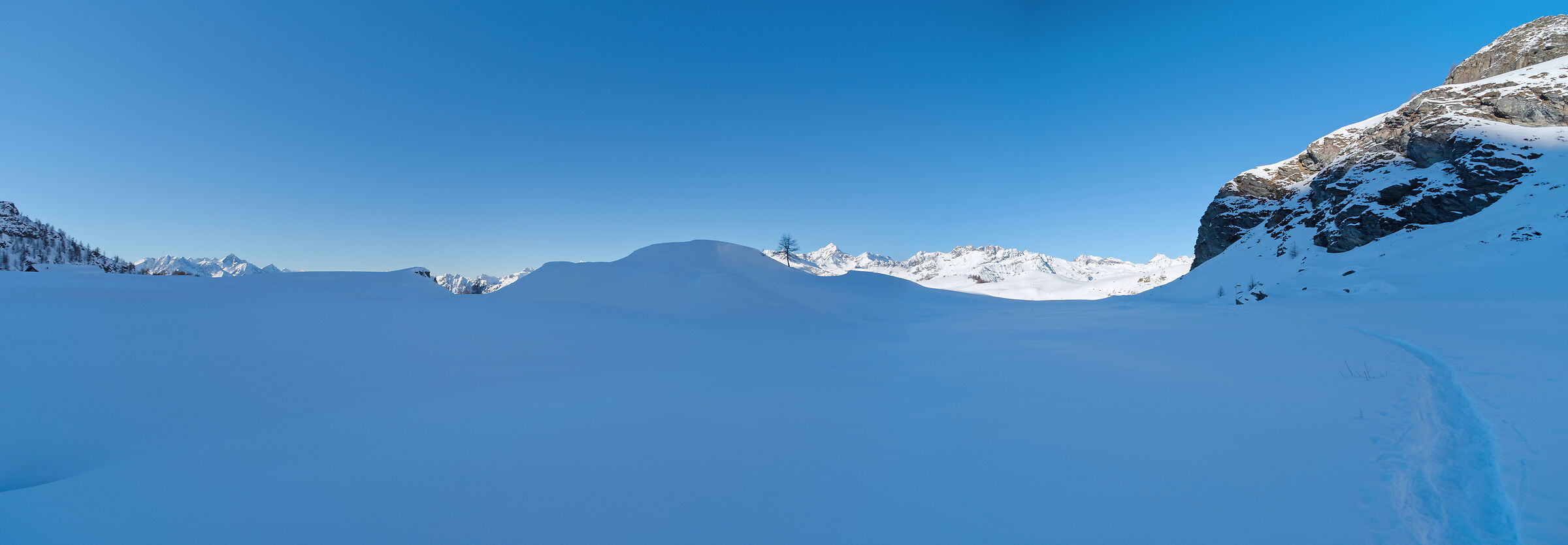 Val d'Aosta-gennaio 2024 ciaspolata Artaz-Alpe Champlon