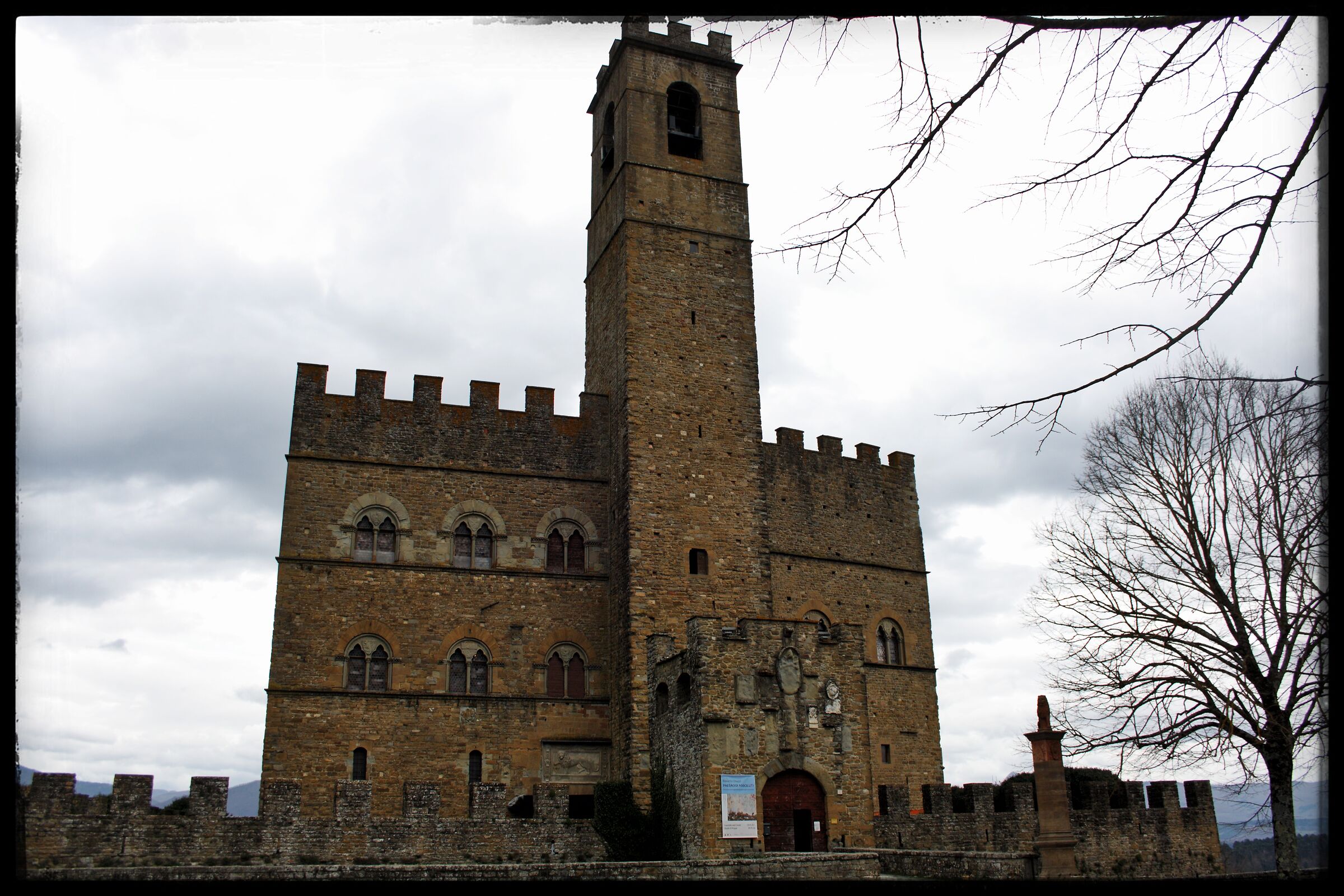 Il castello dei conti Guidi