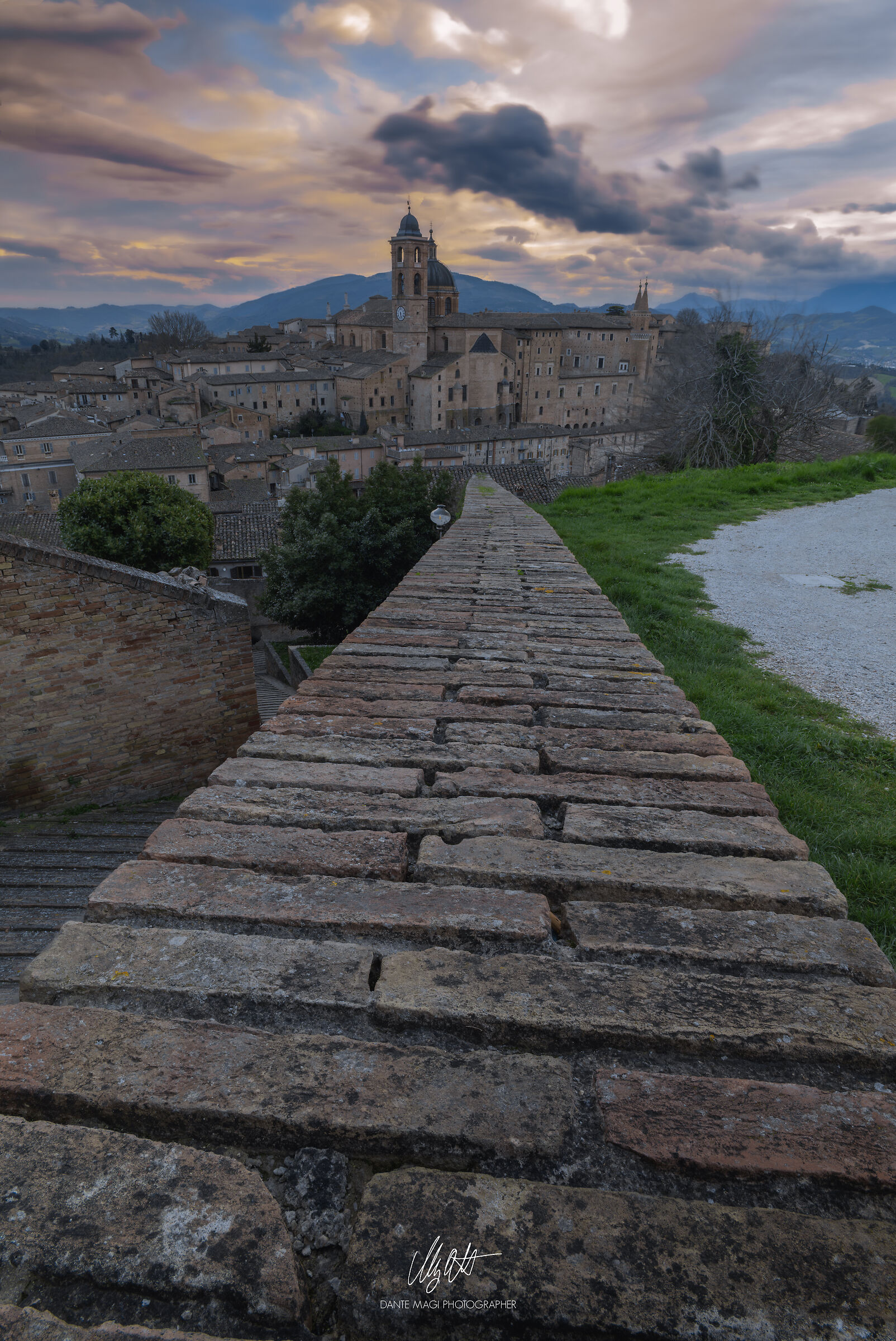 Urbino al tramonto