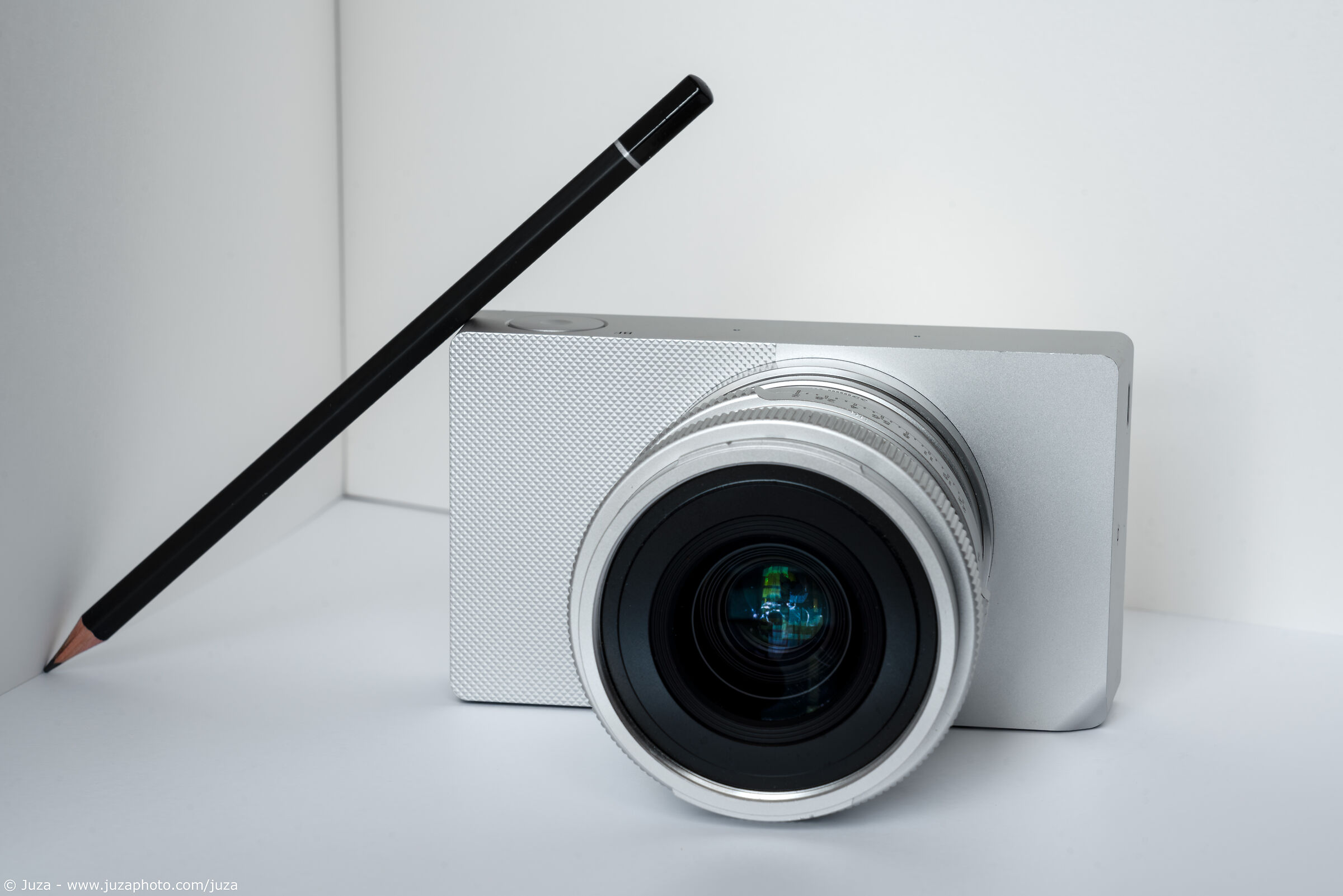 Sigma BF, scrivere con la luce