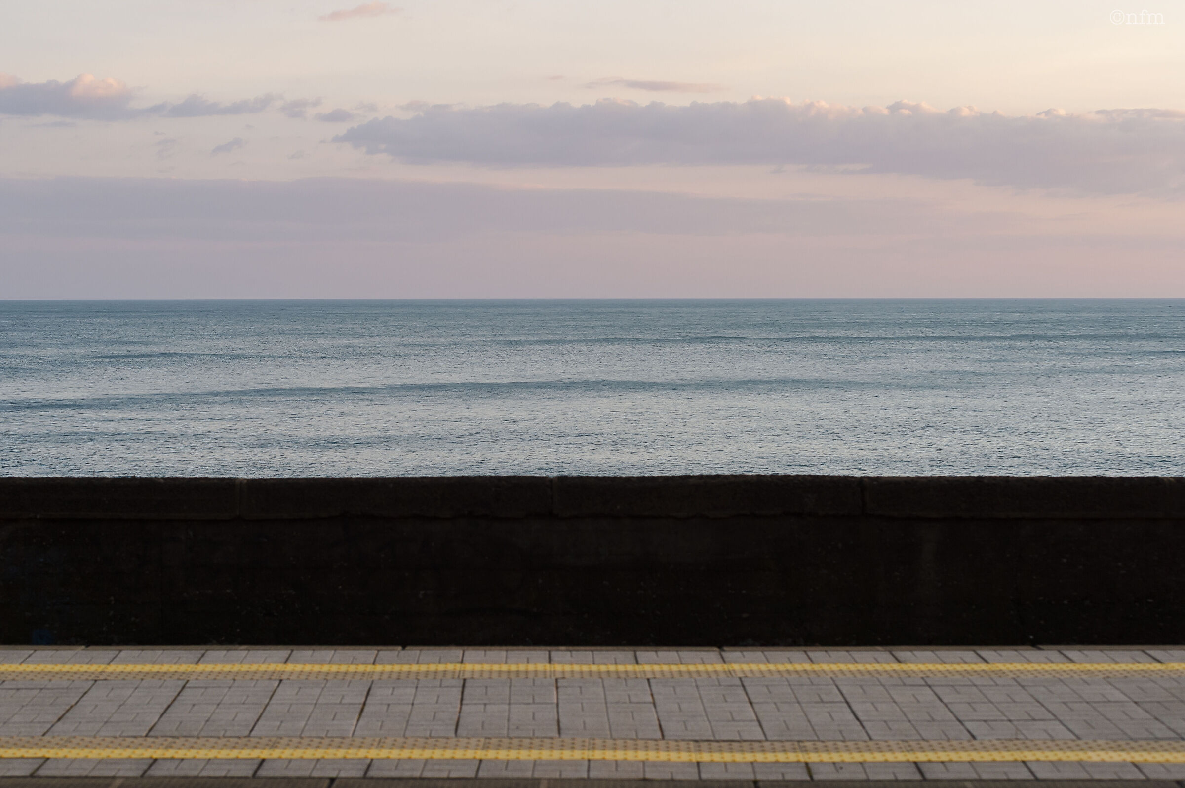 Do not cross the horizon line (Corniglia)