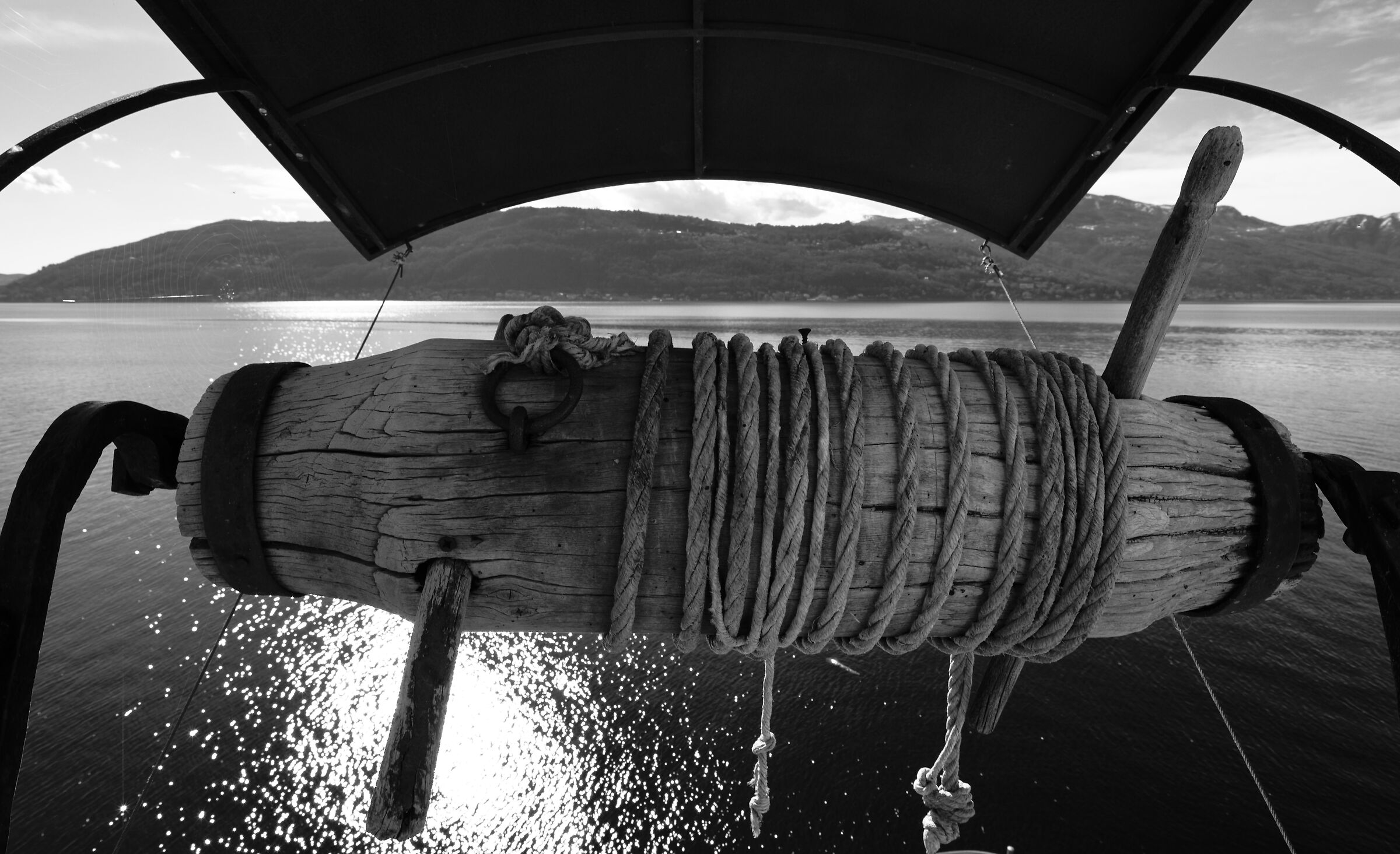Manual winch