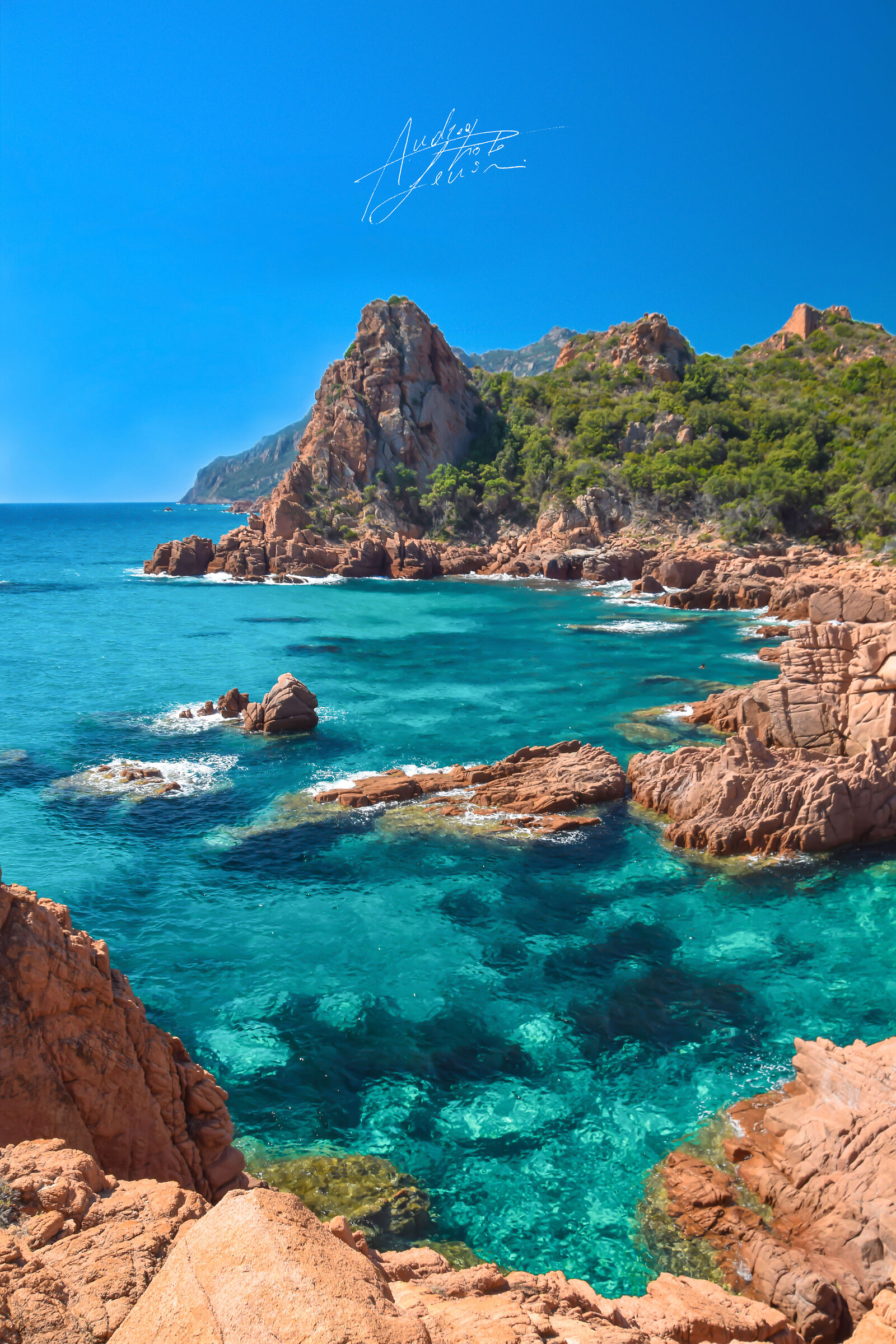 SU SIRBONI BEACH