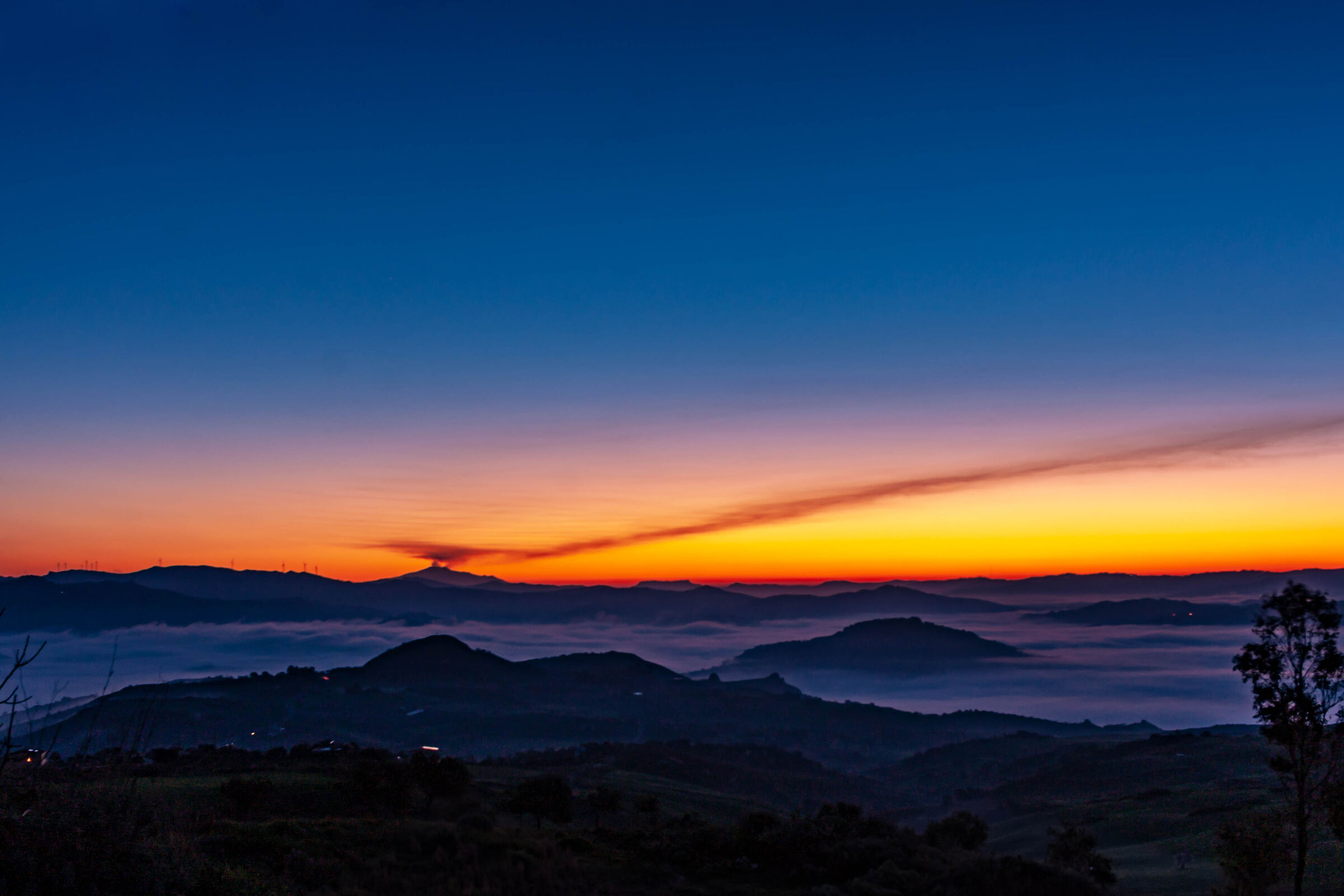 Alba di fuoco