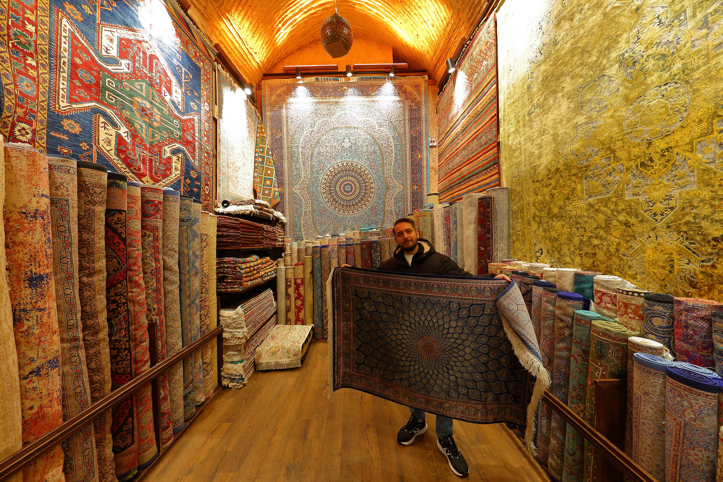 Grand Bazaar - Carpet seller