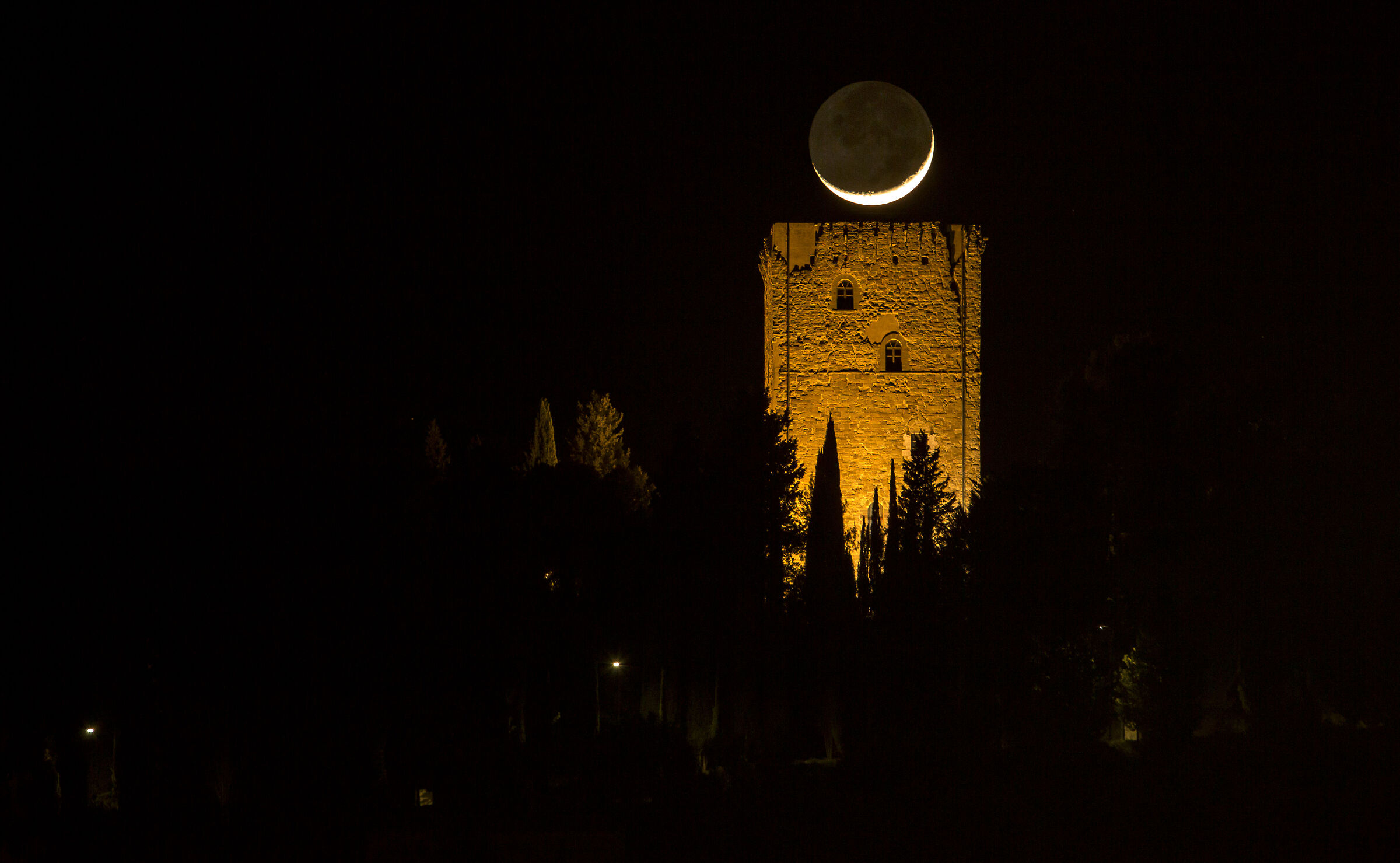 The Moon above the Torre dei Lambardi