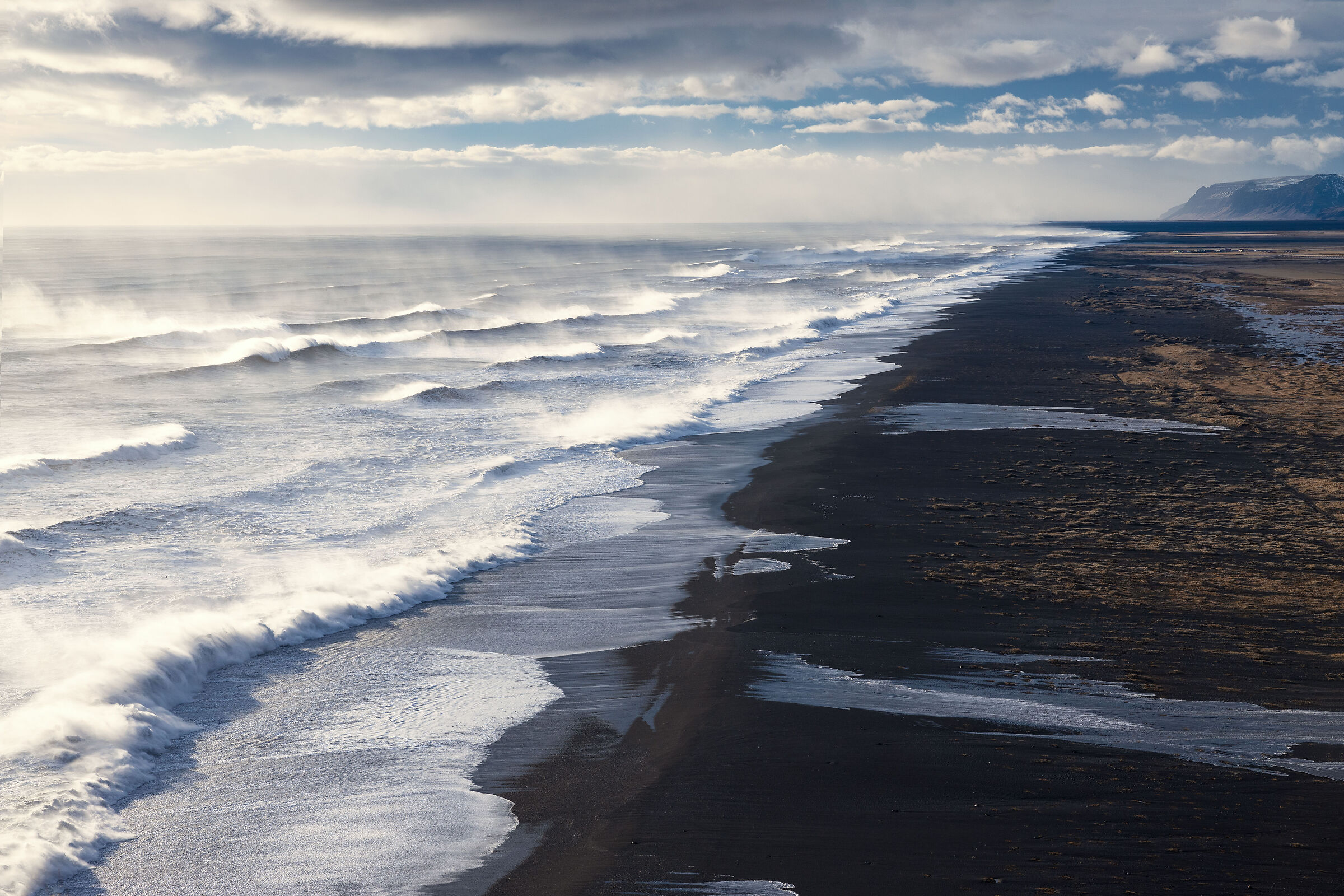 Islanda - Onde spettinate dal vento