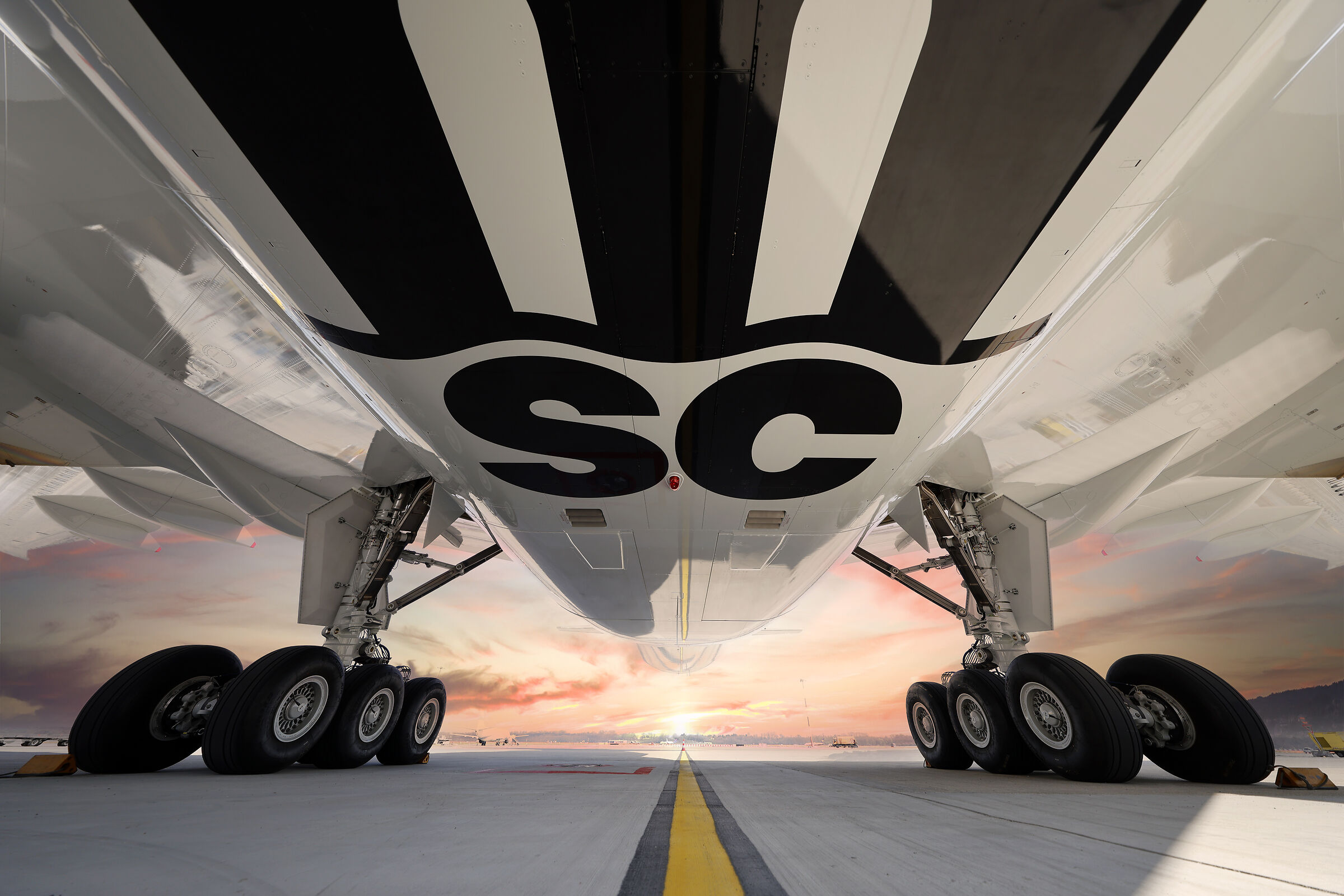 Under the 777 I-MSCC "Castor"