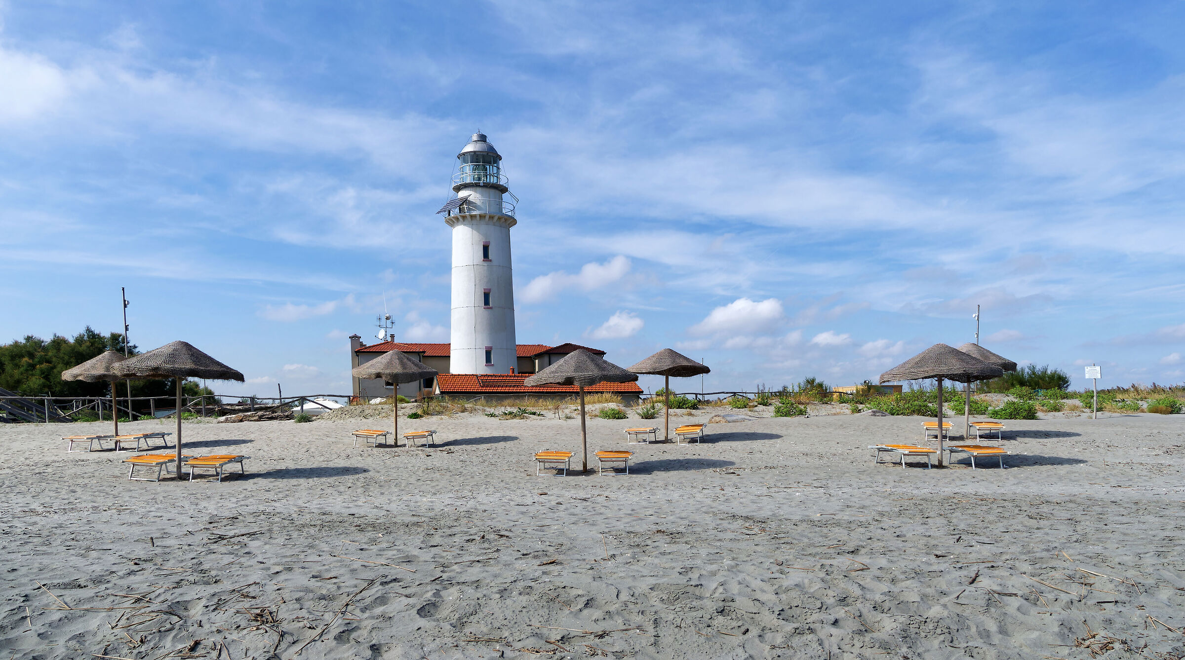 Po delta - the Goro lighthouse and its beach