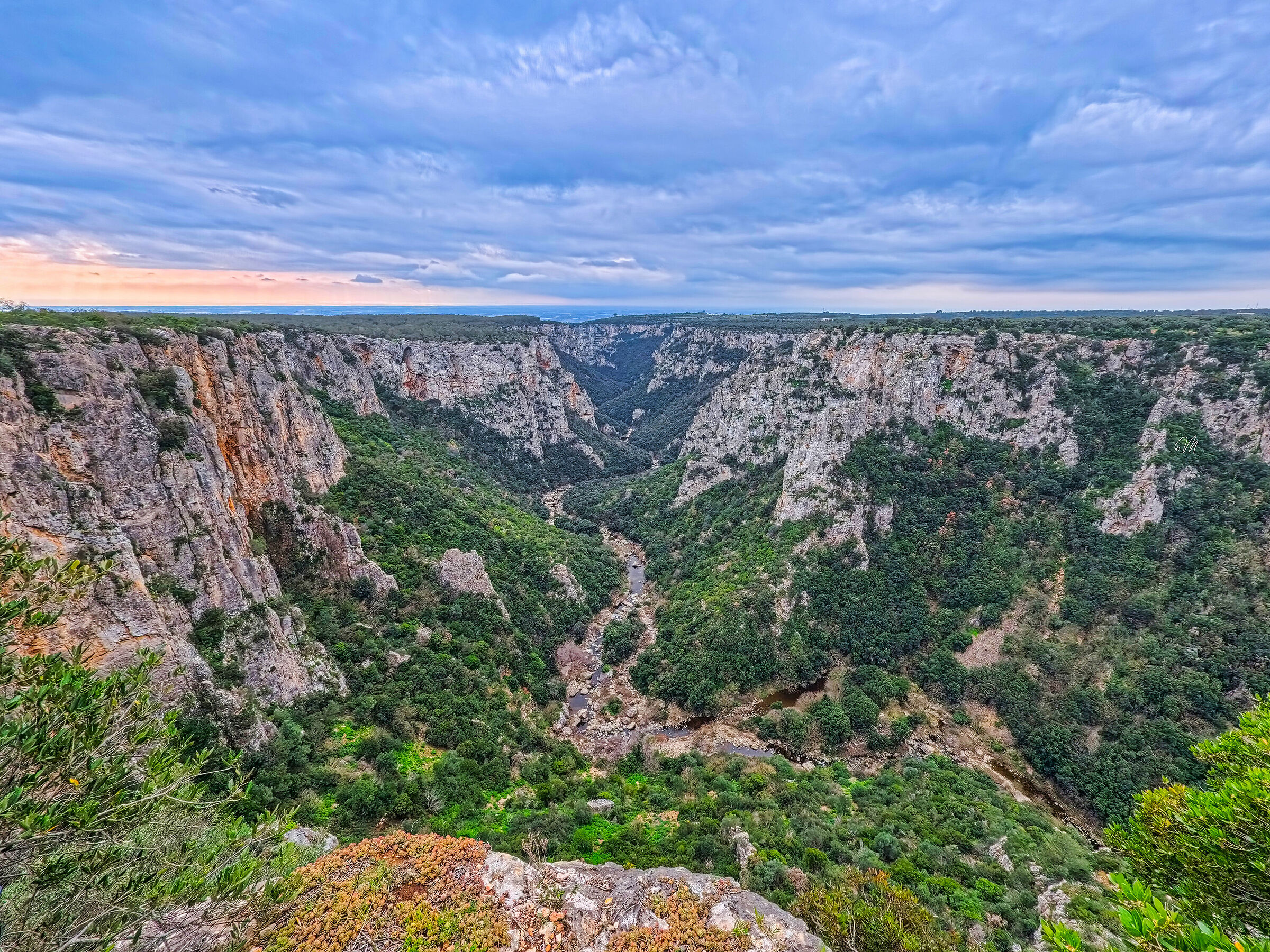 Gravina di Laterza (TA) - The "Serpentone"