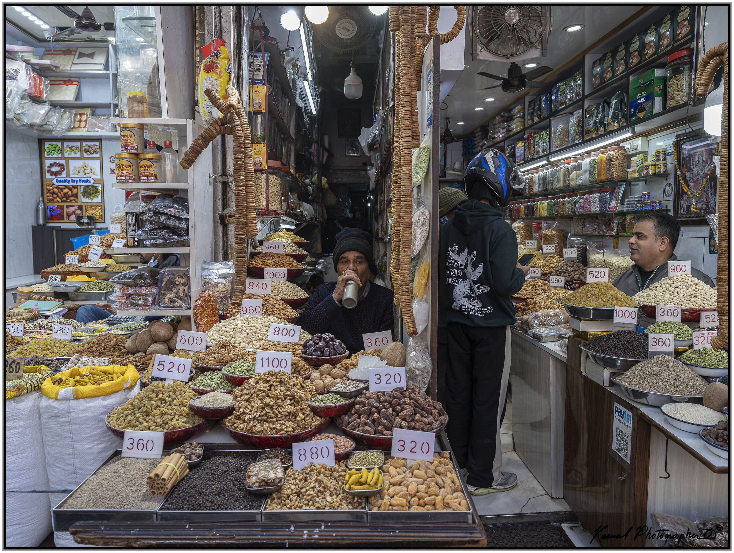 Typical shops in Delhi