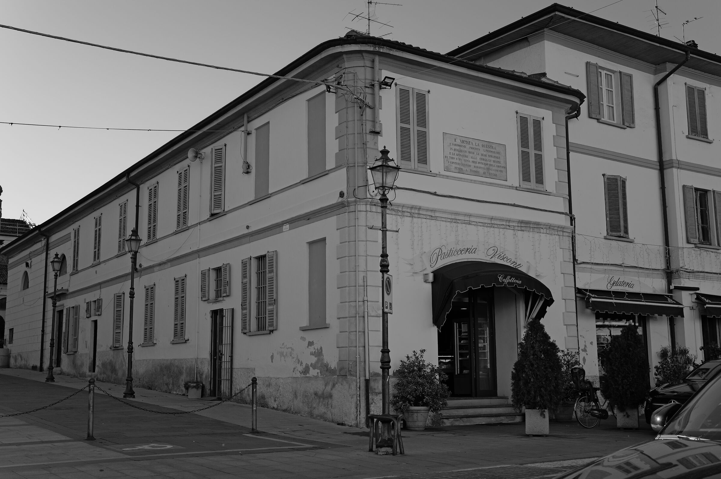 Turate center