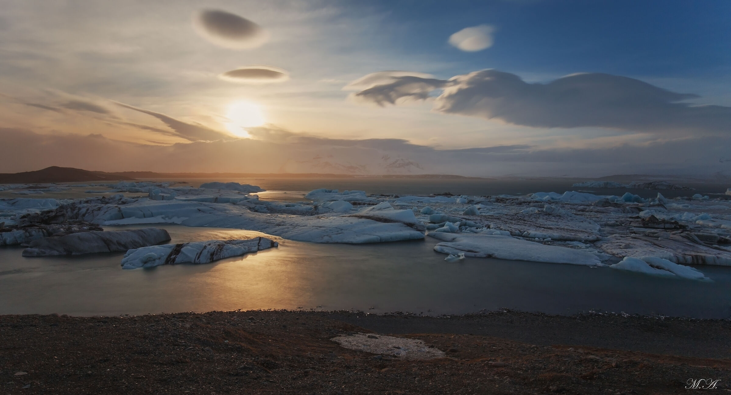 Jokulsarlon - Tramonto sulla laguna glaciale