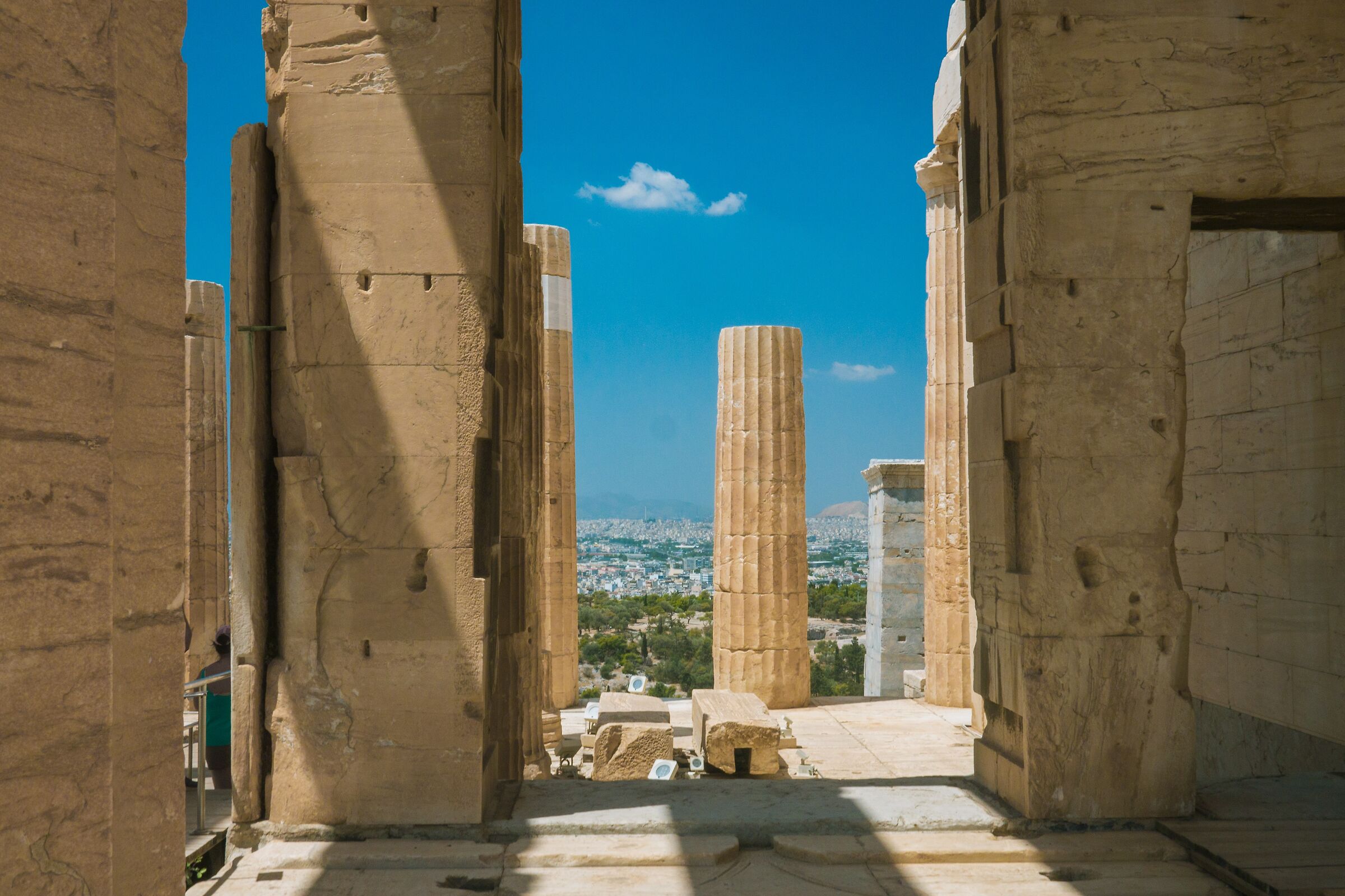 Scendendo dal Partenone