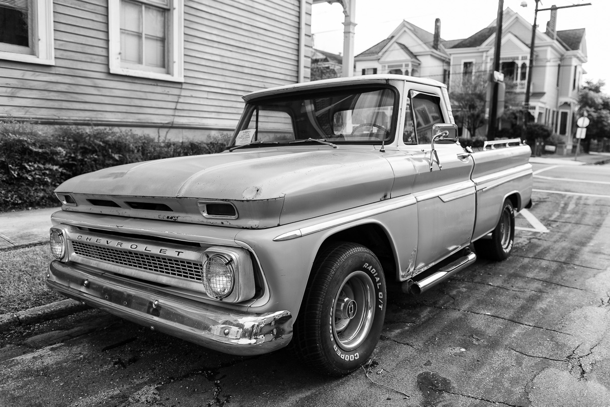 Old cars, New Orleans