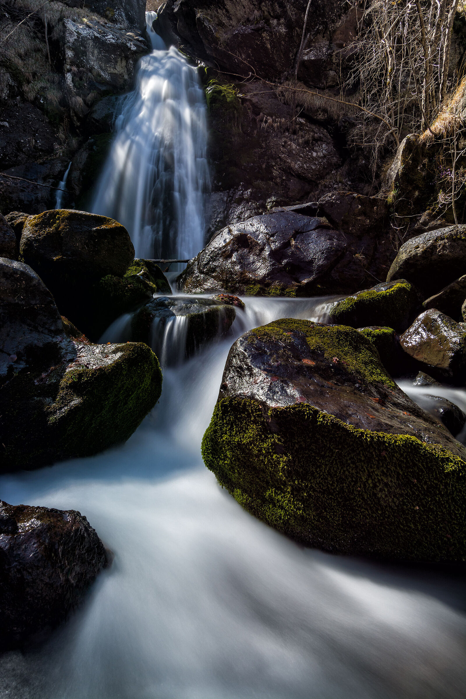 Cascata della Ravezza invernale