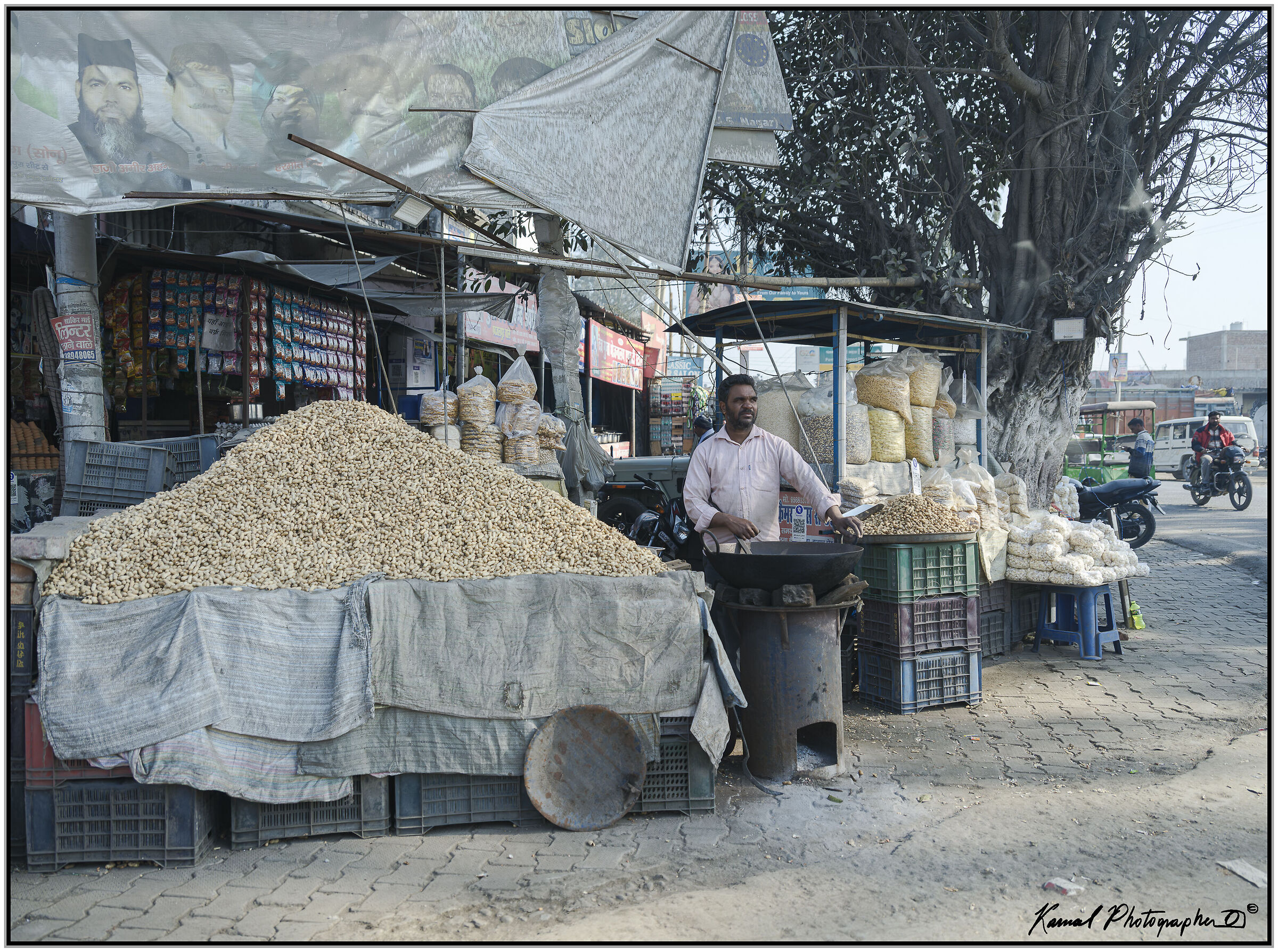 Venditore di arachidi (India)