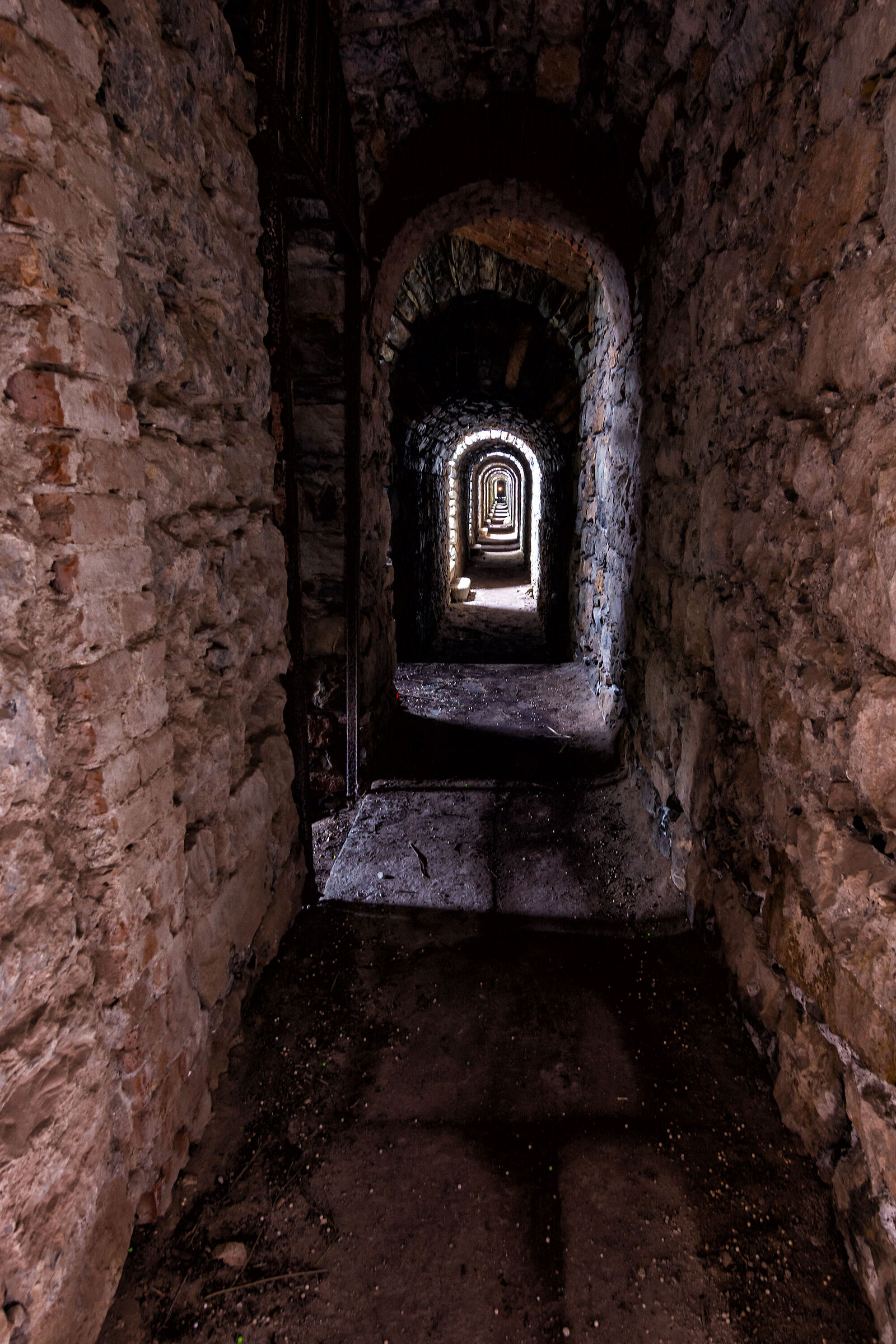 Dentro la galleria abbandonata