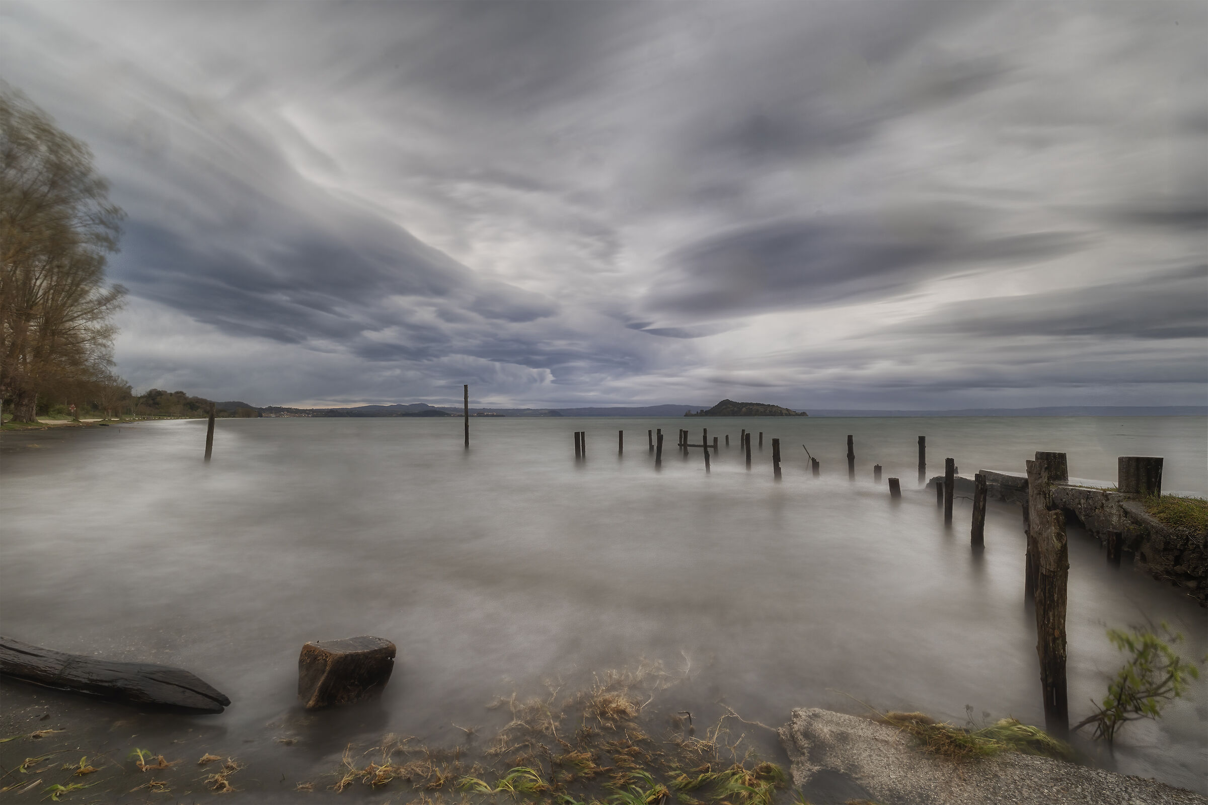 The storm on the lake