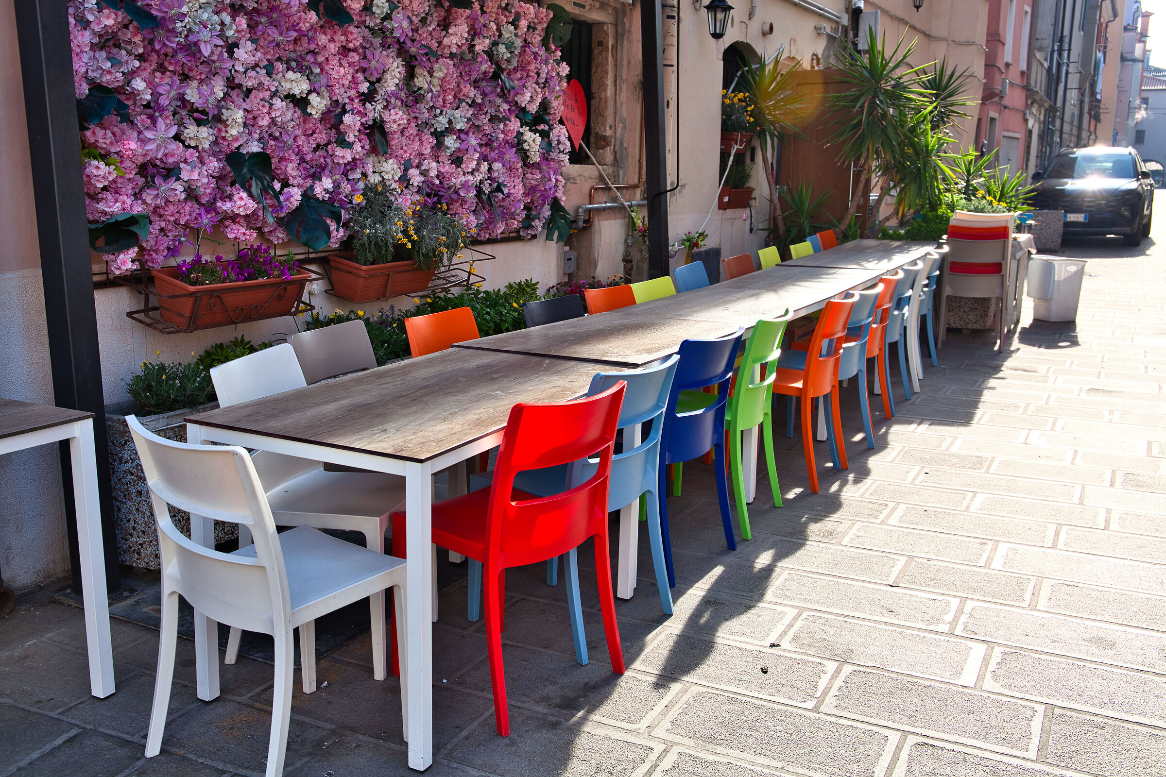 Chioggia - Rainbow at the table