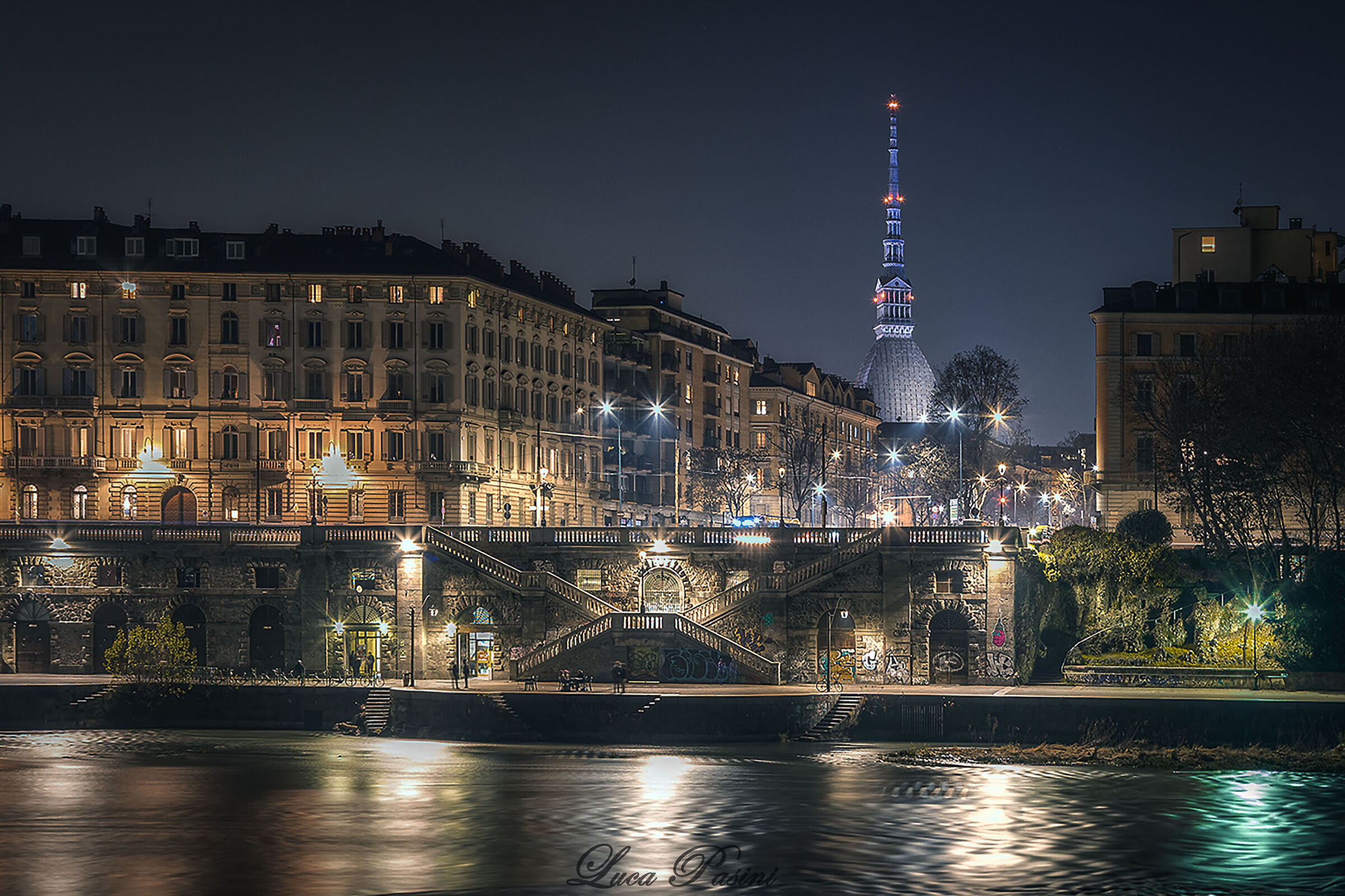 Torino in notturna