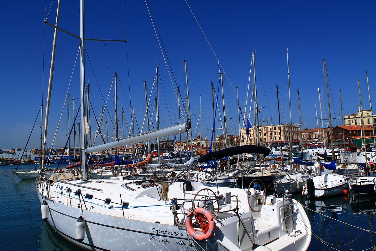 imbarcazione porto di catania