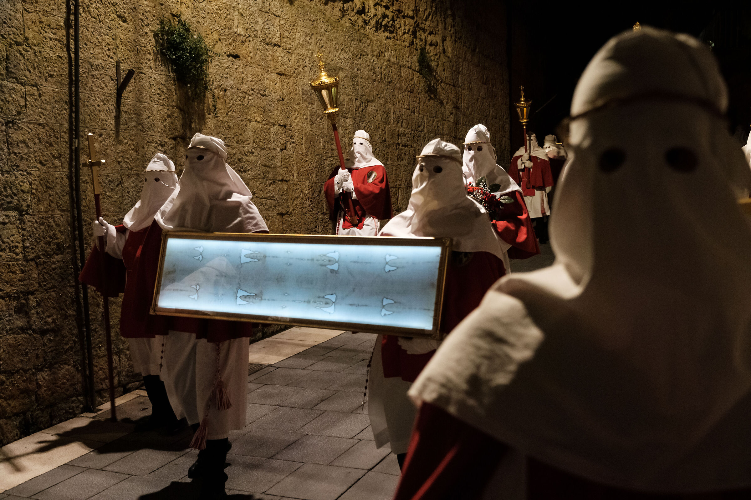 The Holy Shroud of the Brothers