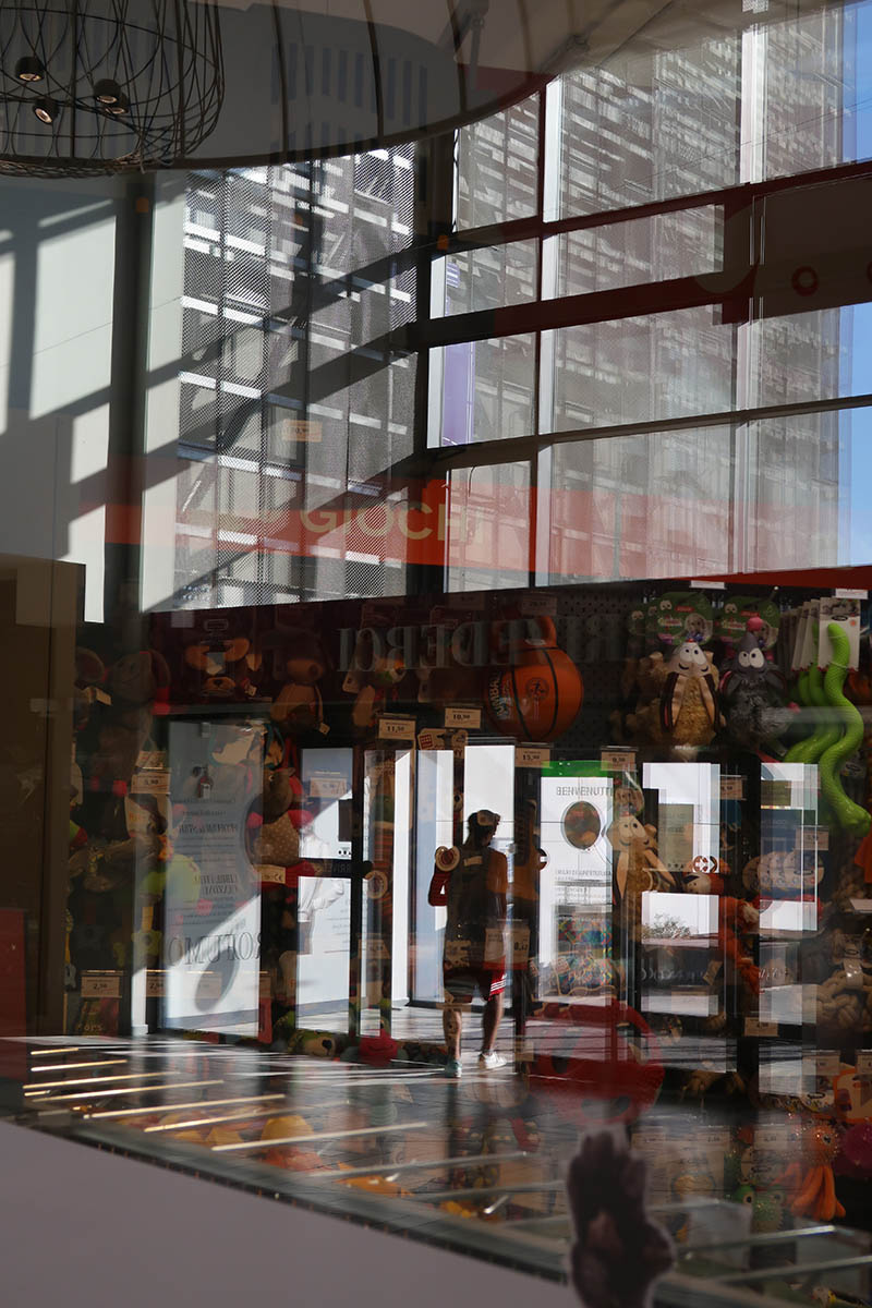 - Shop Center -