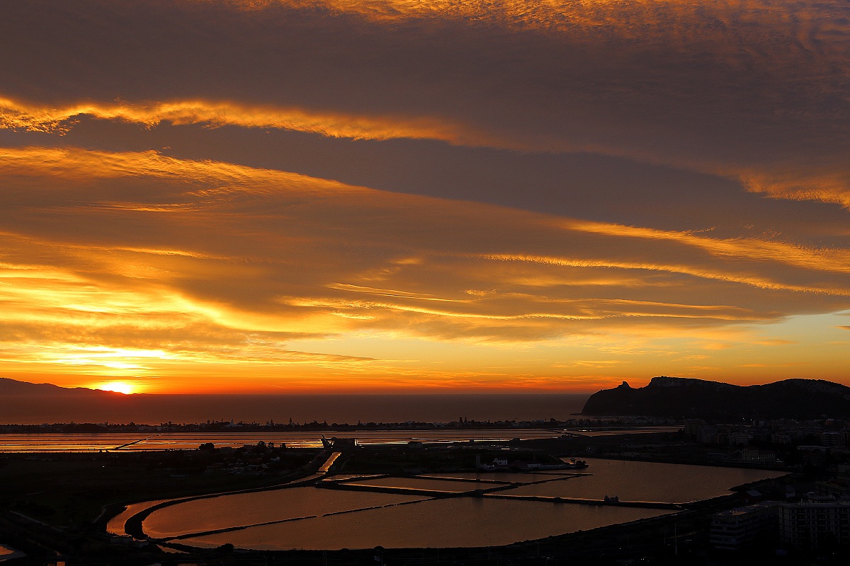 Sunrise on poetto (Cagliari)