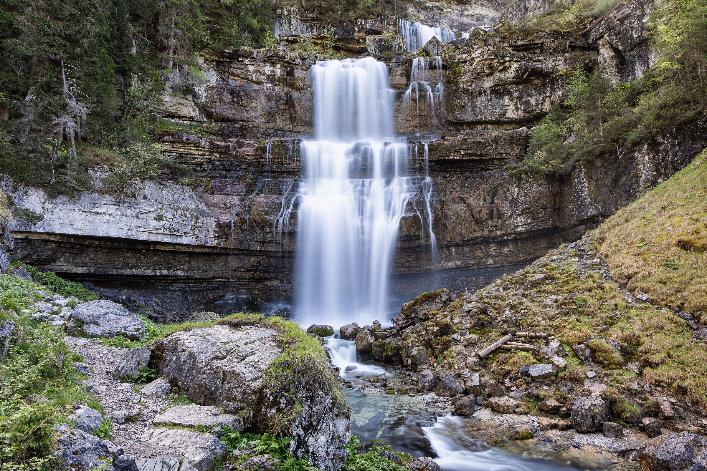Cascate Di Mezzo Vallesinella