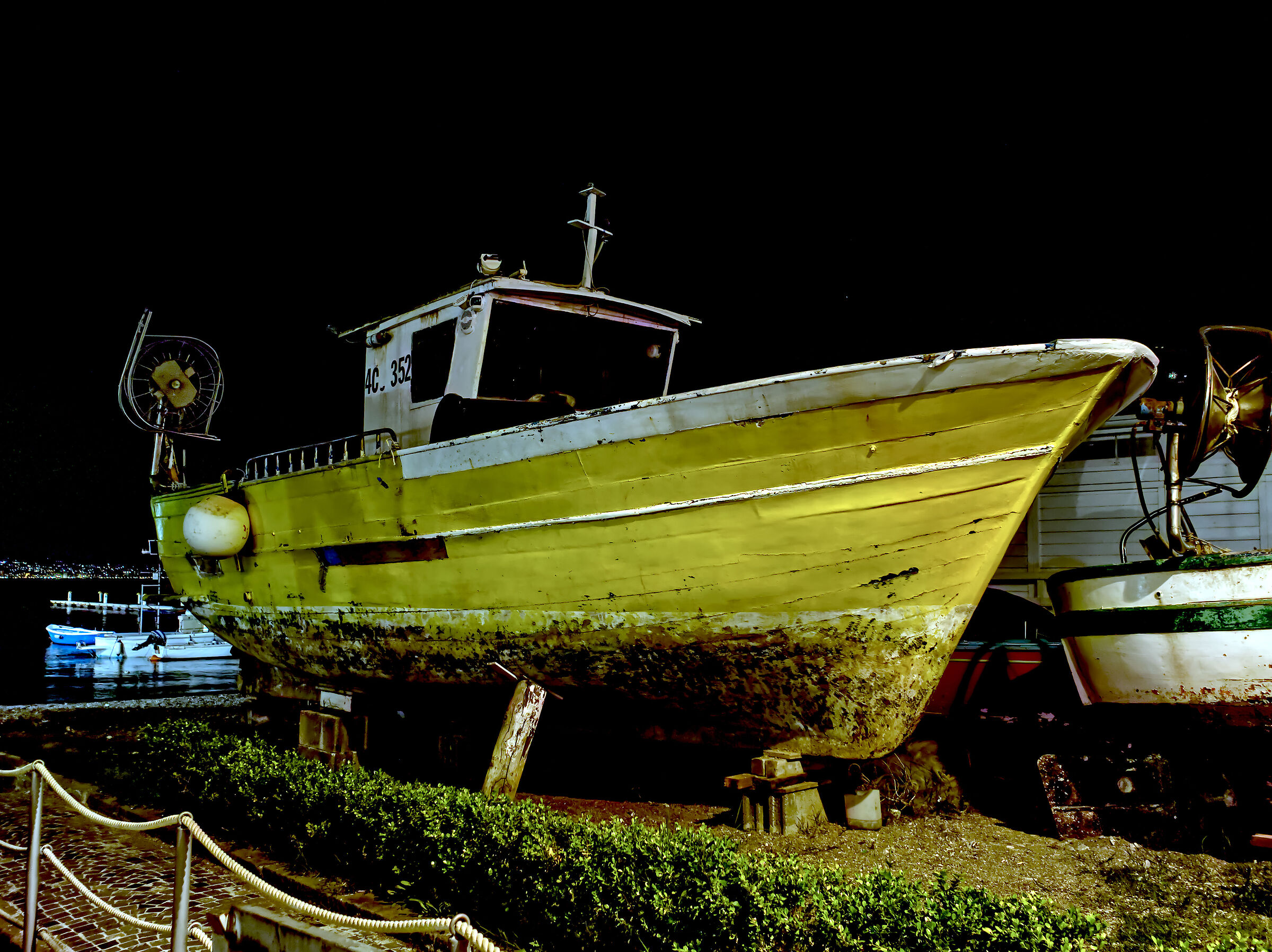 Waiting for a clean-up to resume the sea