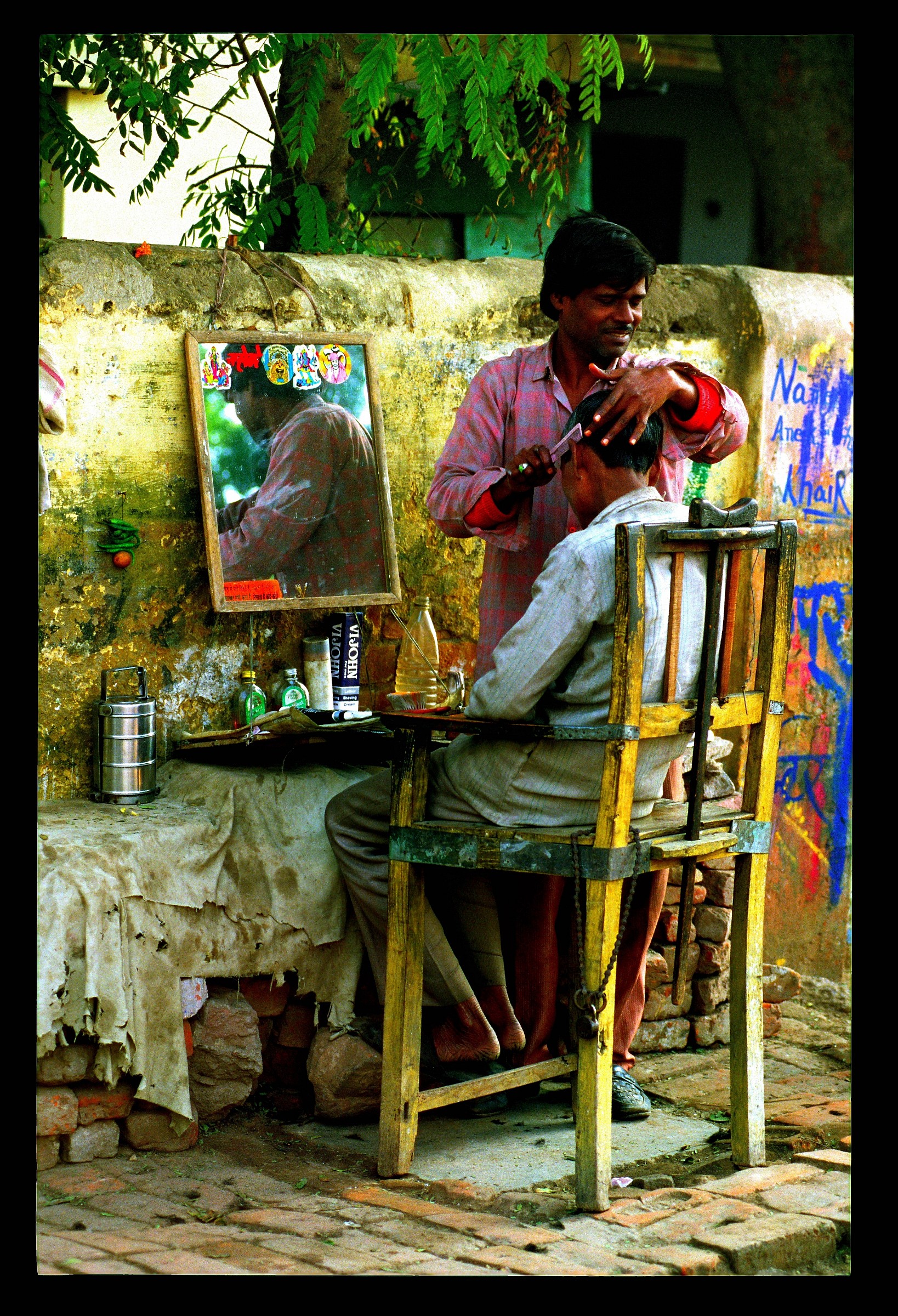 India- Barber shop in Varanasi