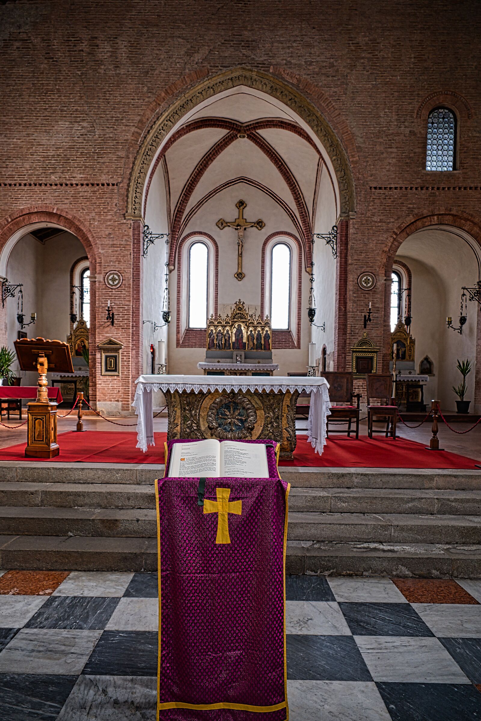 Cathedral of S. Giustina interior