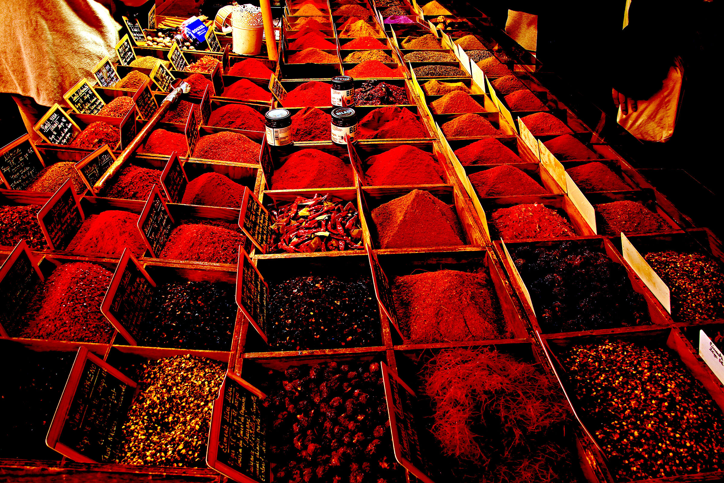 Antibes at the spice market (of all kinds)