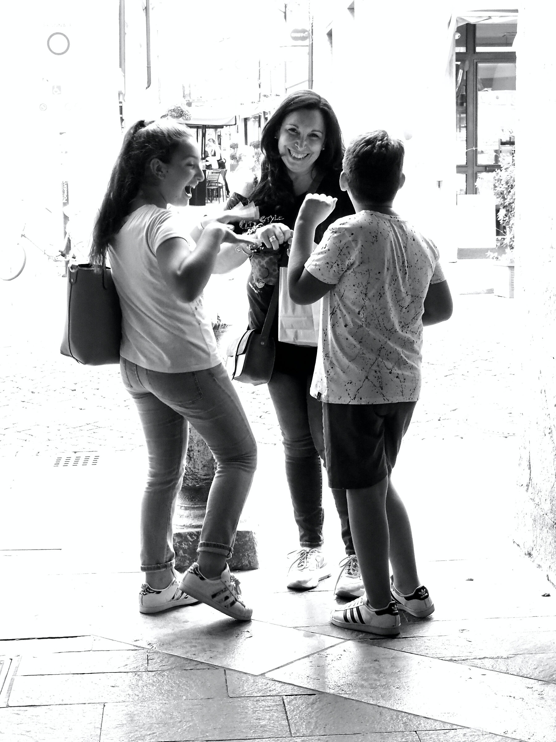 family stretti b&n