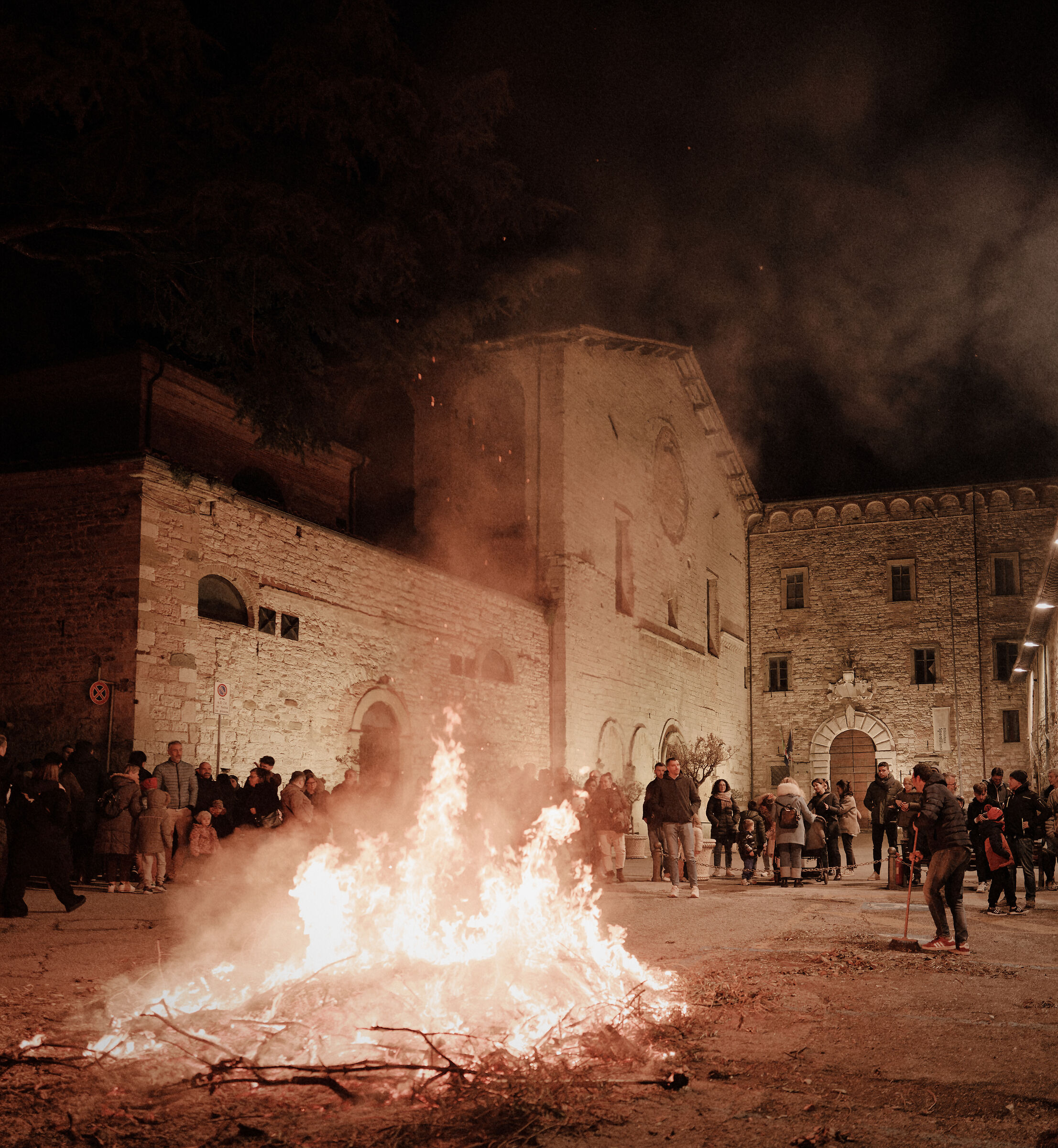 Processione del Cristo morto, Gubbio, 2026