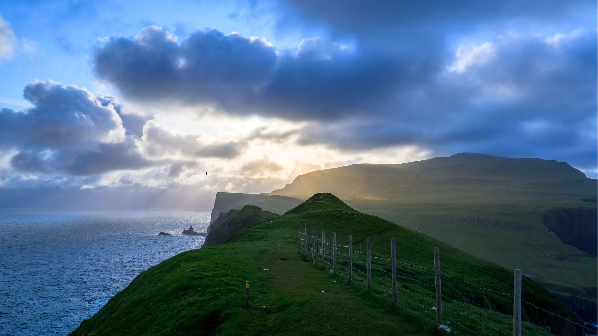 Mykines view opposite the lighthouse