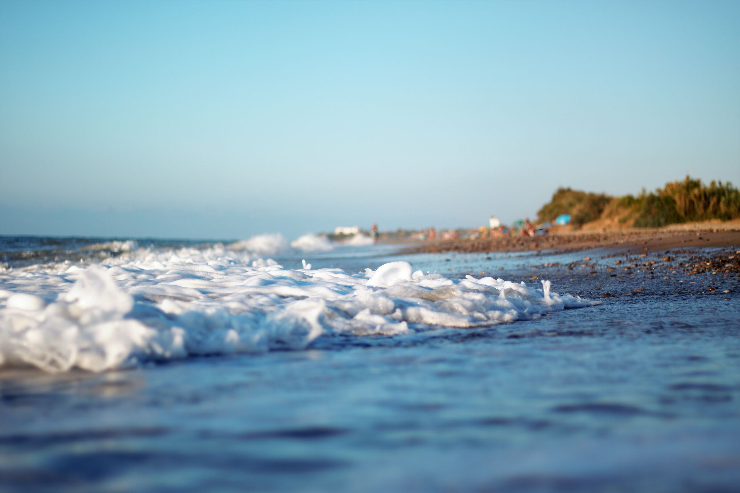 il mare e la battigia
