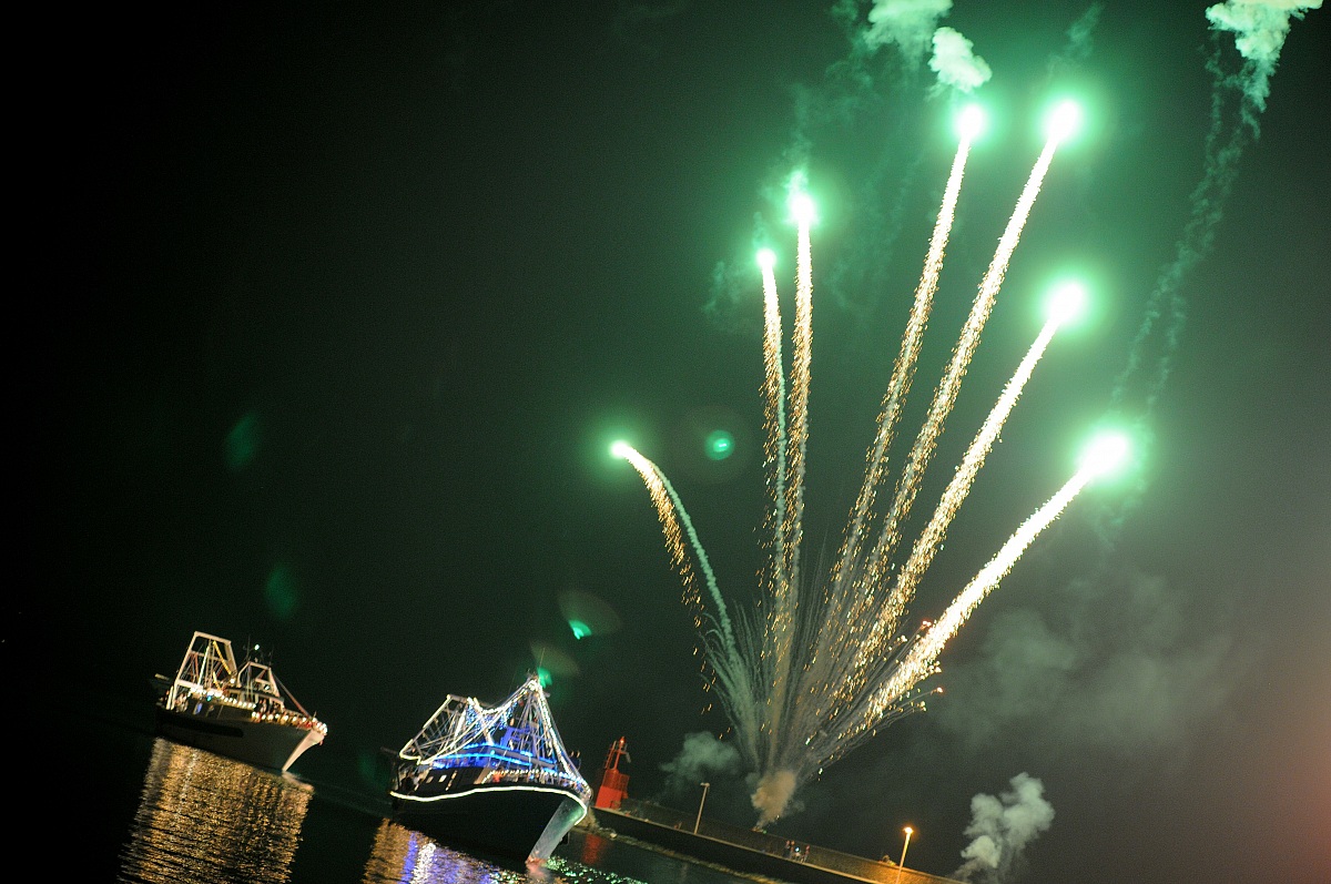 Procession to the sea-Fireworks 1