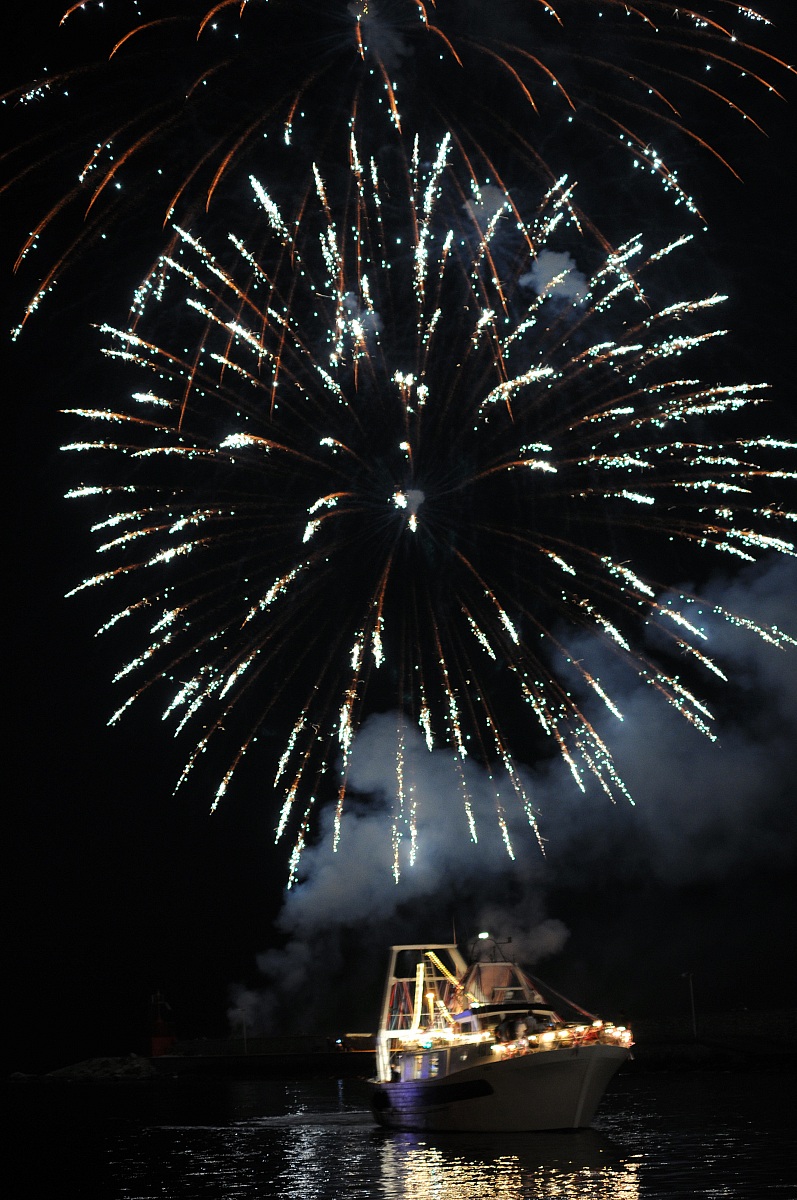 Procession to the sea-Fireworks 3
