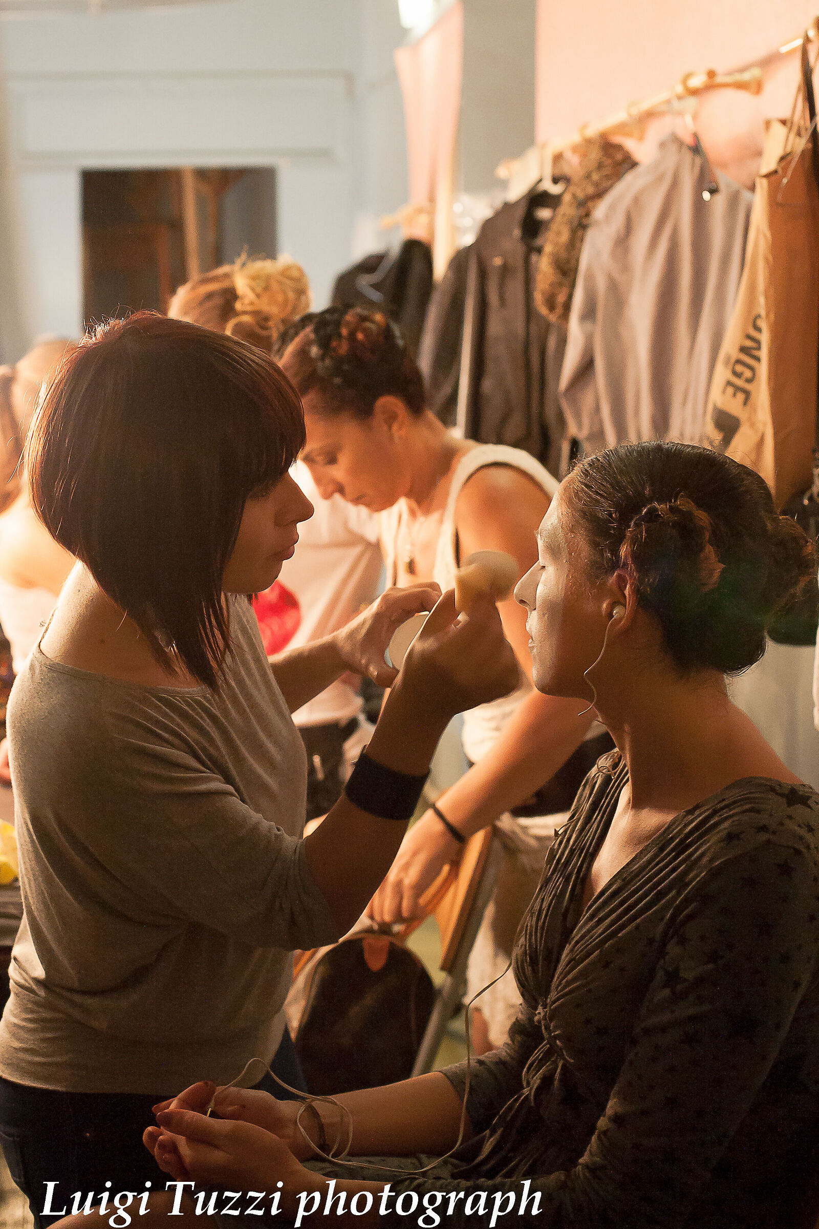 MAKE-UP ROOM