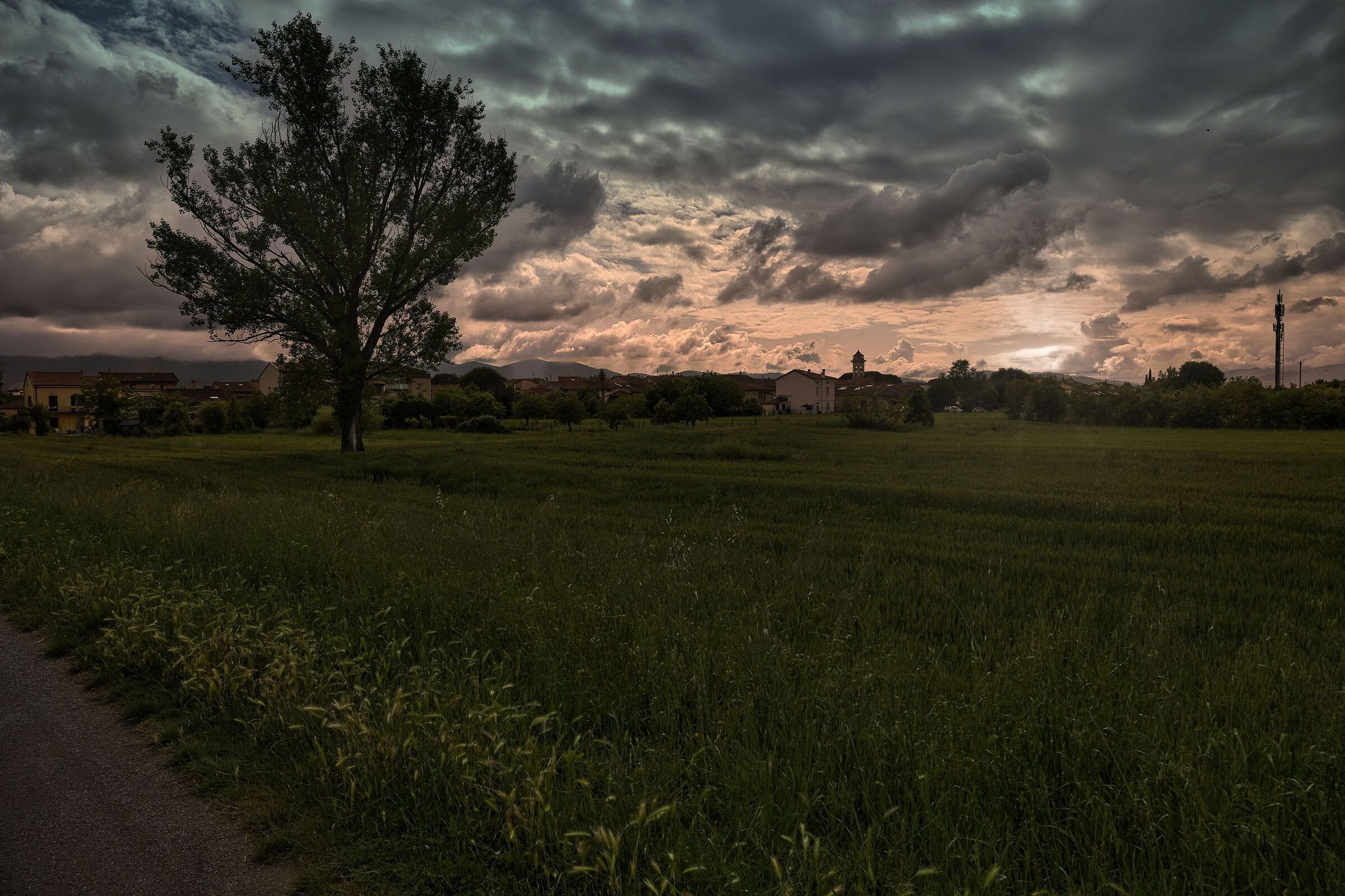 Tramonto fra le nuvole