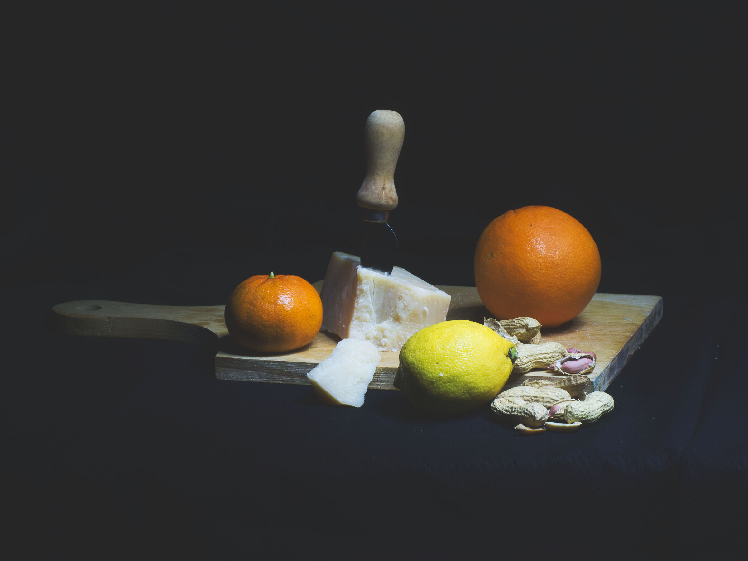 parmigiano, agrumi e noccioline