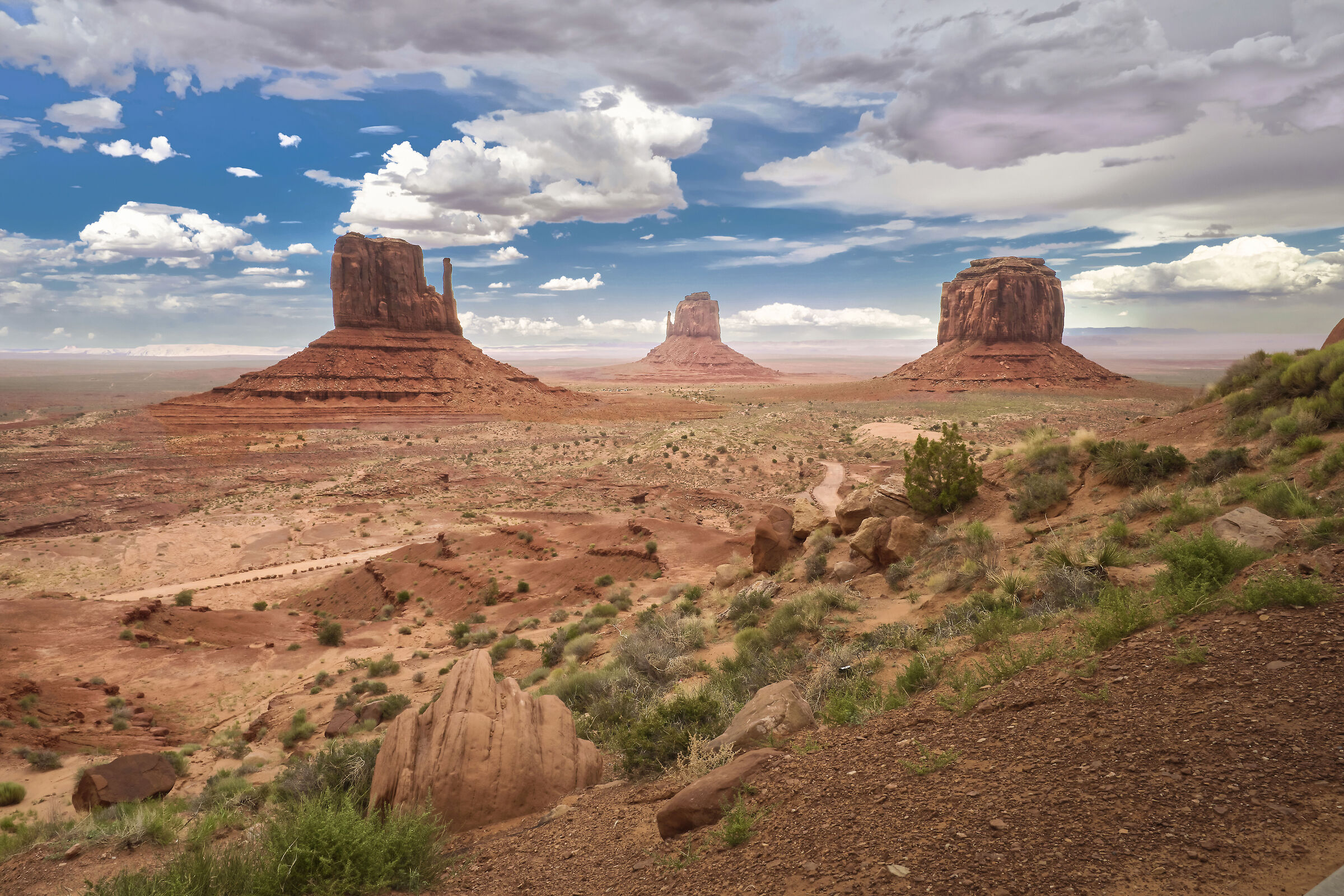 MONUMENT VALLEY
