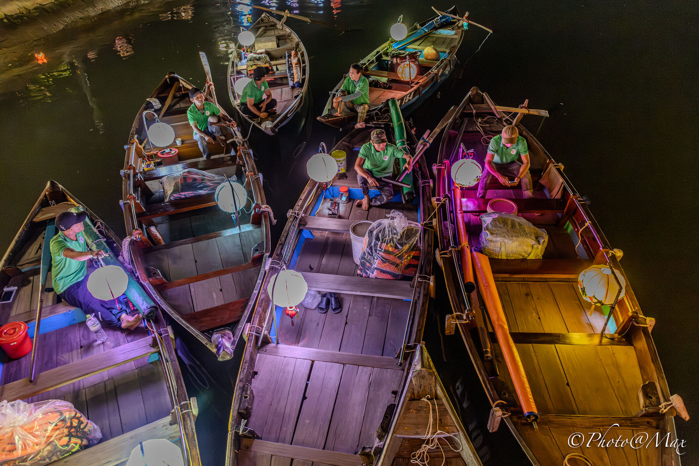 Boatmen in Hai An