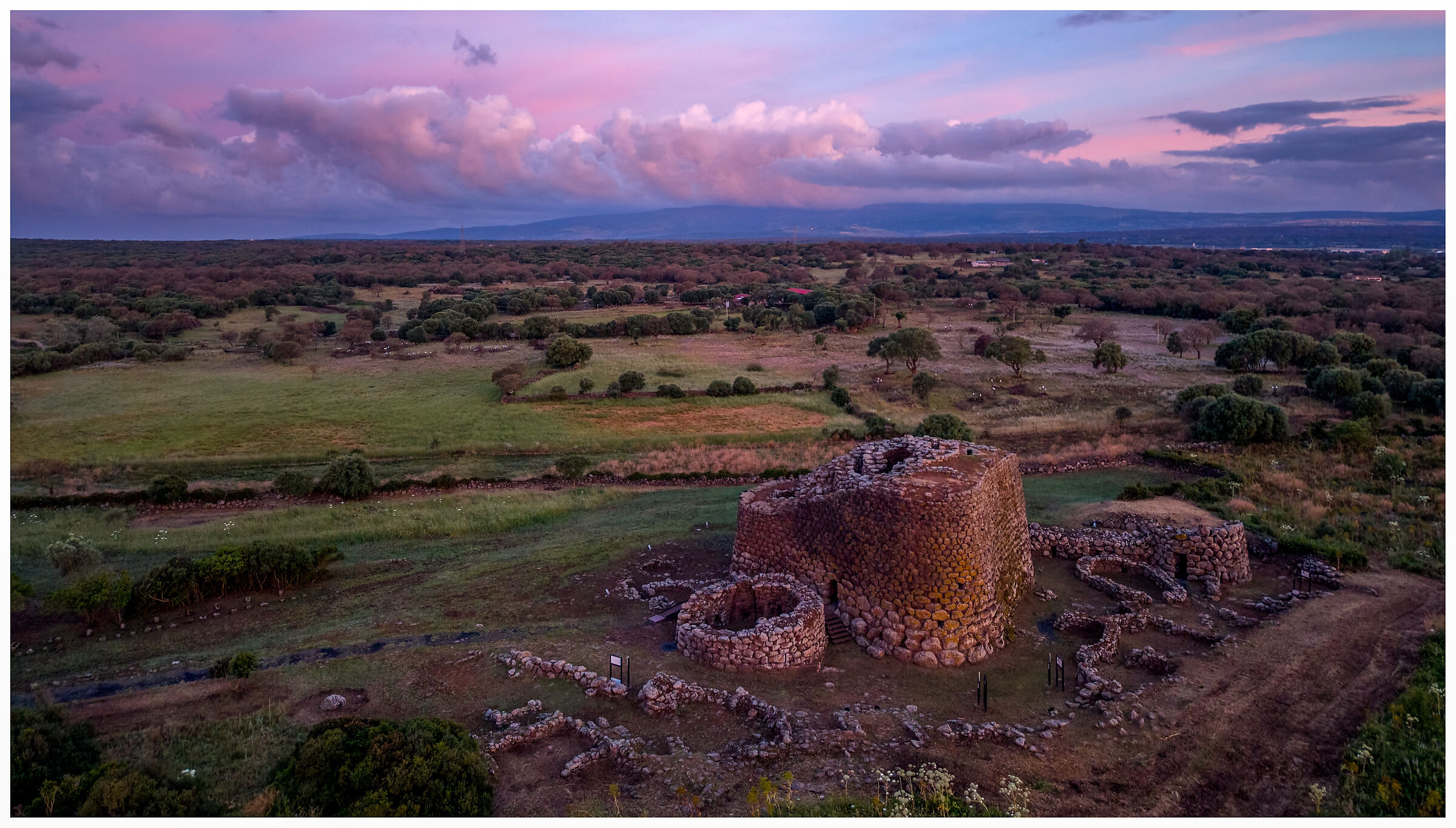 alba al nuraghe Losa