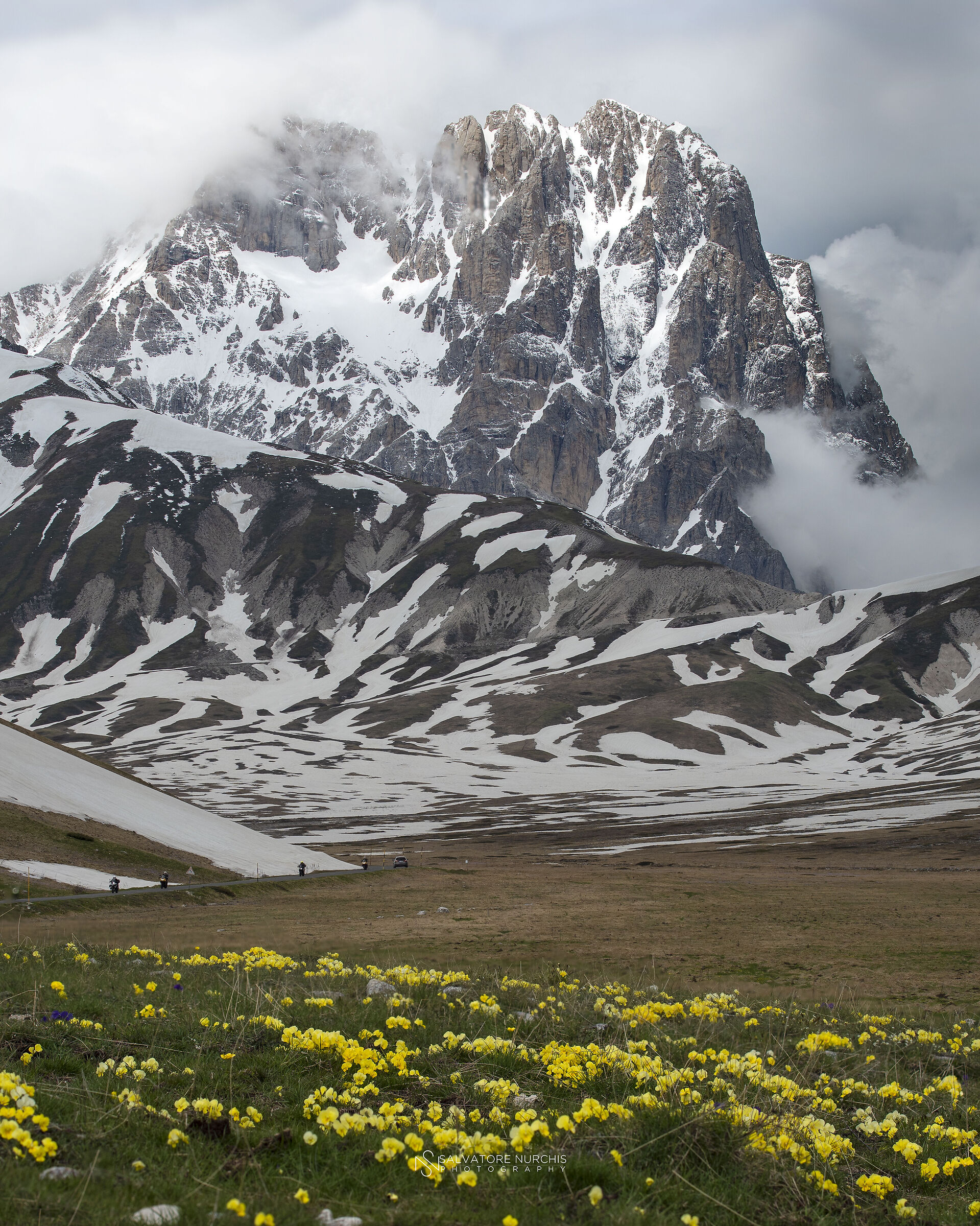 Violette in the presence of the Giant. Campo Imperatore