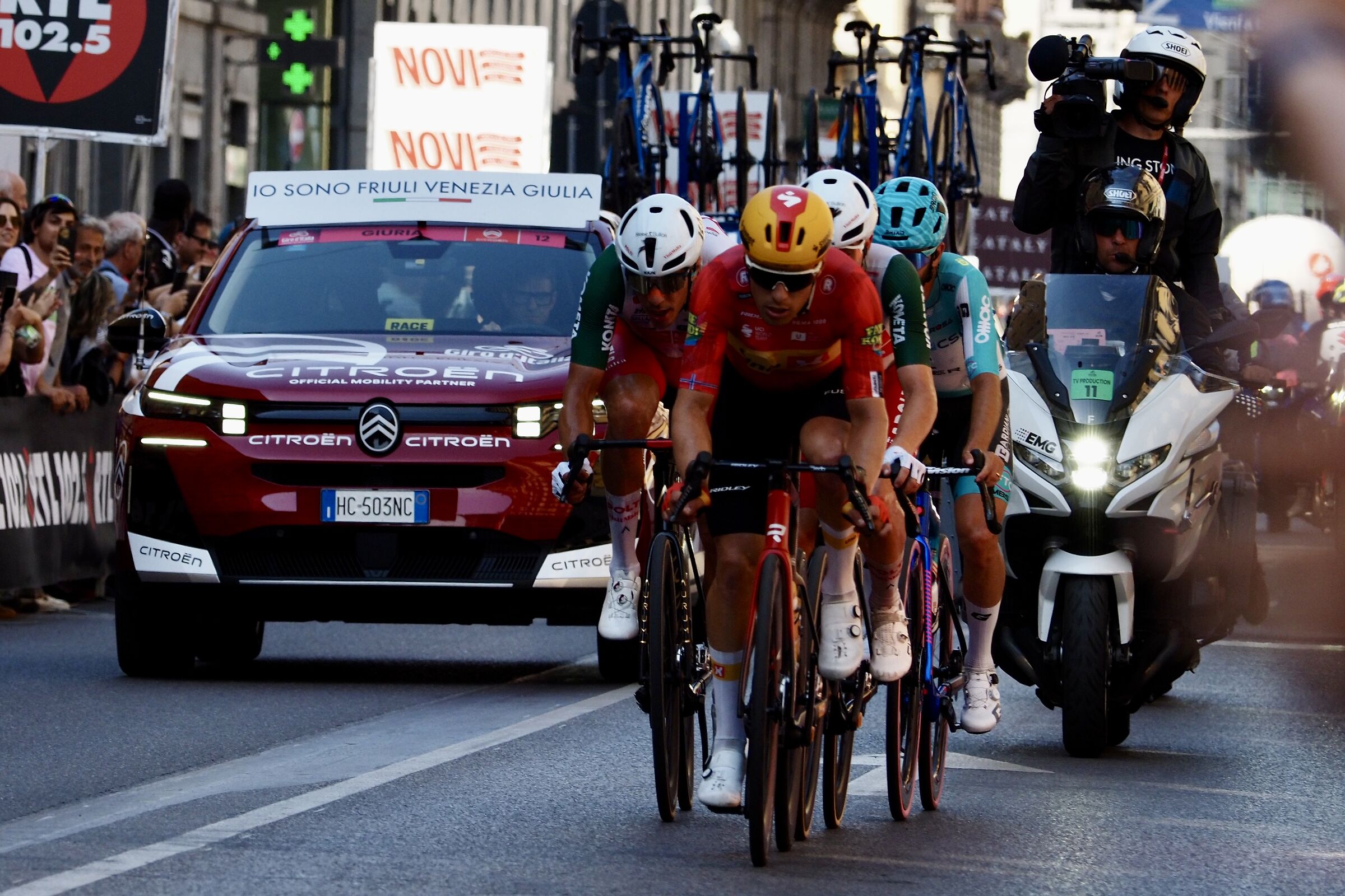 The Giro in Milan