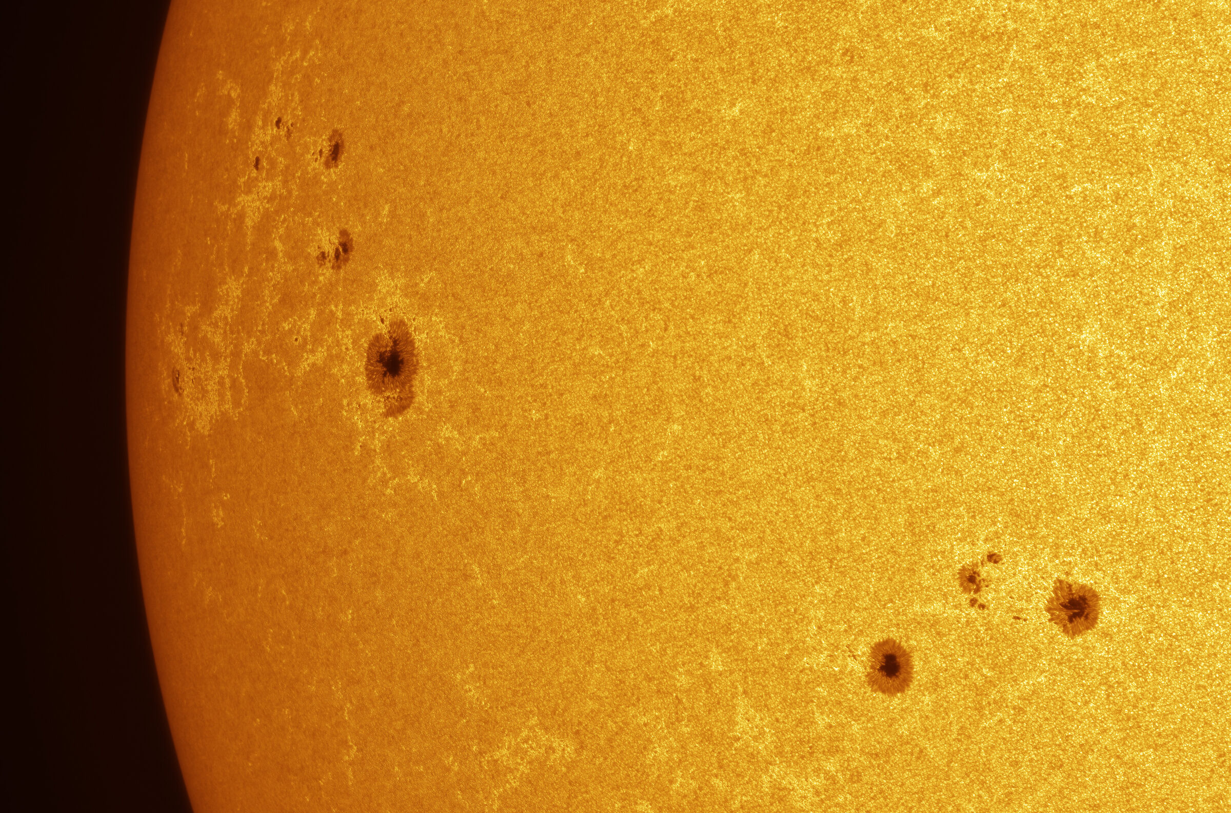Solar graininess