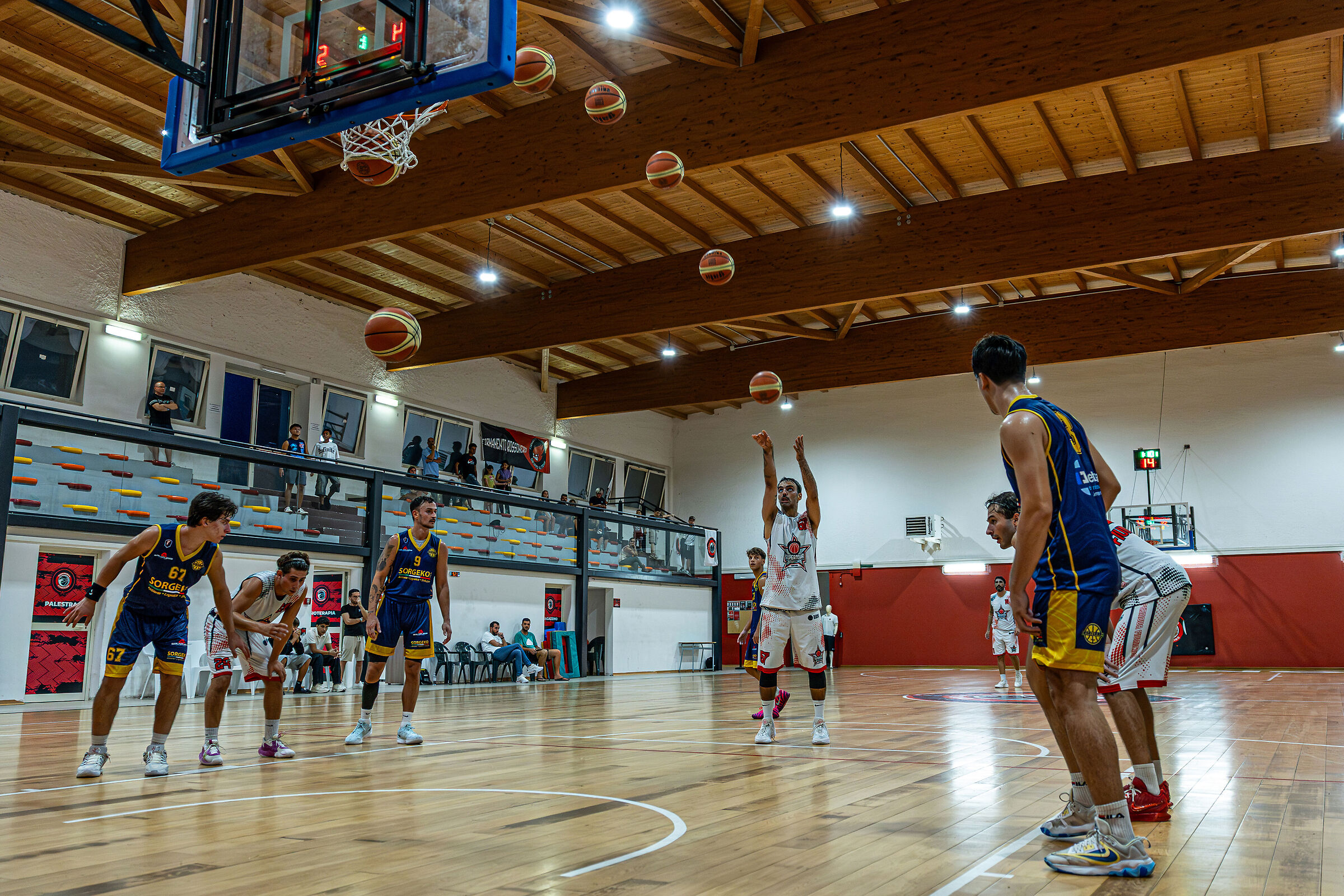 Basketball - Free throw burst